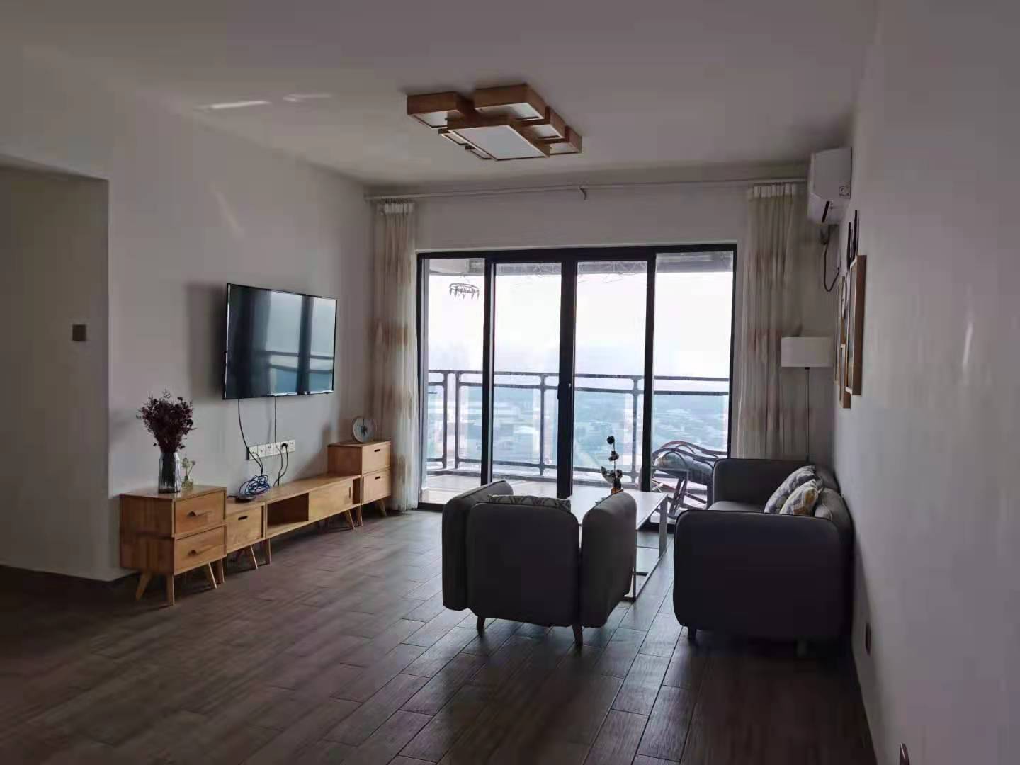 保利中央海岸一二期 3室2厅2卫 3500.0元/月 保利中央海岸一二期 3室2厅2卫 3500.0元/月室内图