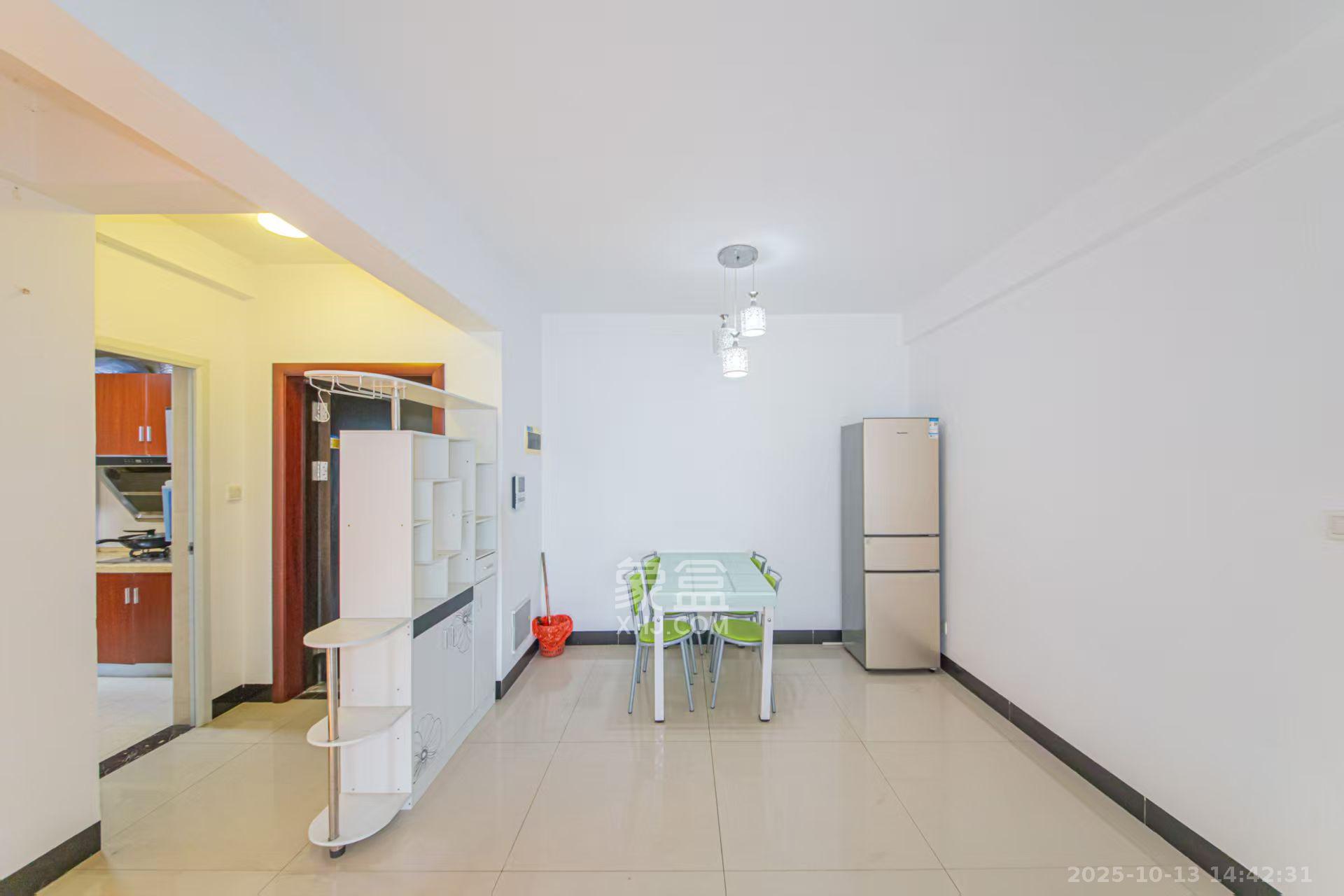 湘江雅颂居  2室2厅1卫    2200.0元/月 湘江雅颂居  2室2厅1卫    2200.0元/月室内图