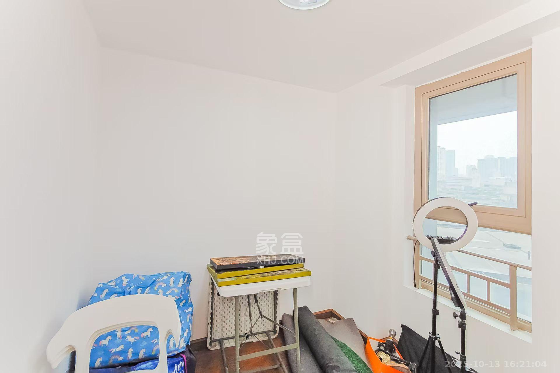 潮宗御苑 4室1厅2卫 7300.0元/月 潮宗御苑 4室1厅2卫 7300.0元/月室内图