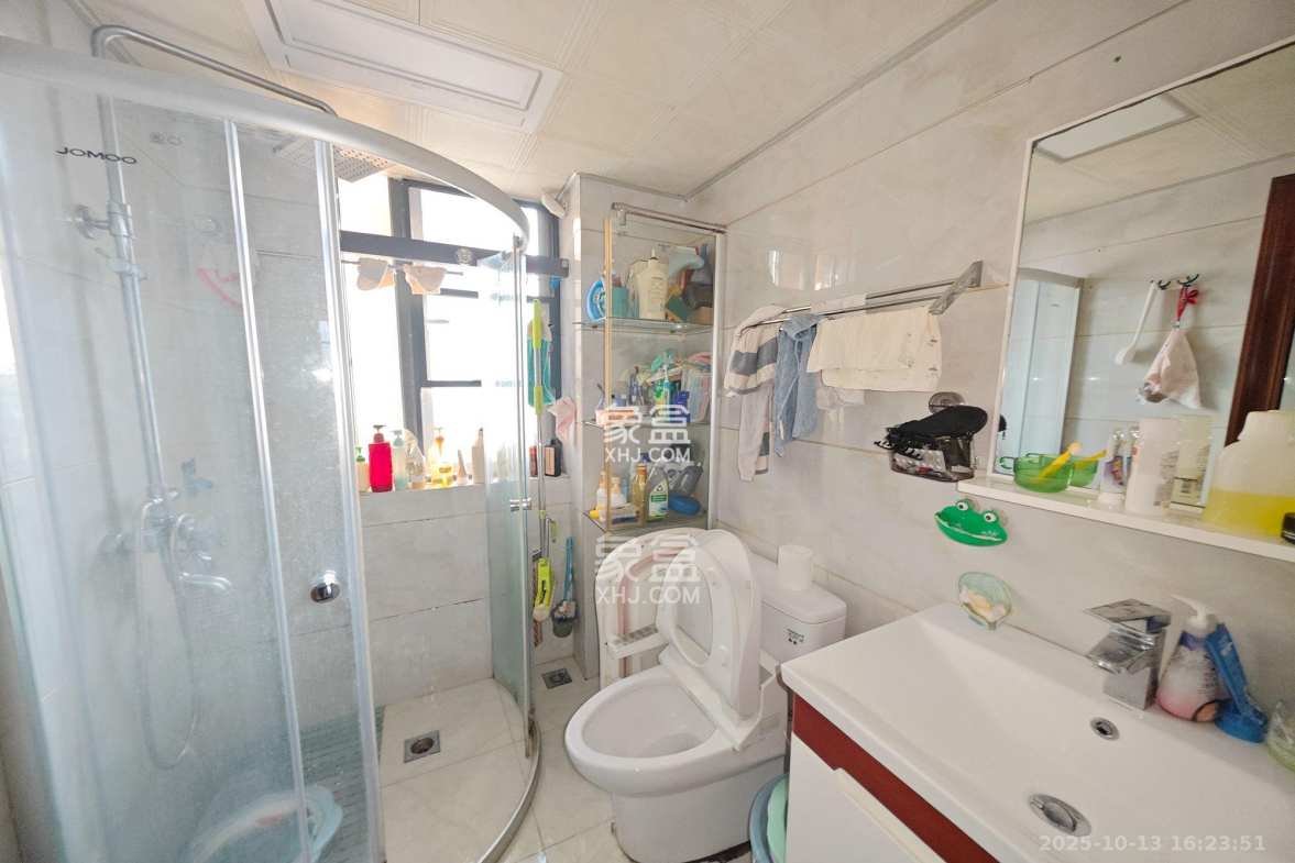 万博汇 3室2厅1卫 3200.0元/月 万博汇 3室2厅1卫 3200.0元/月室内图