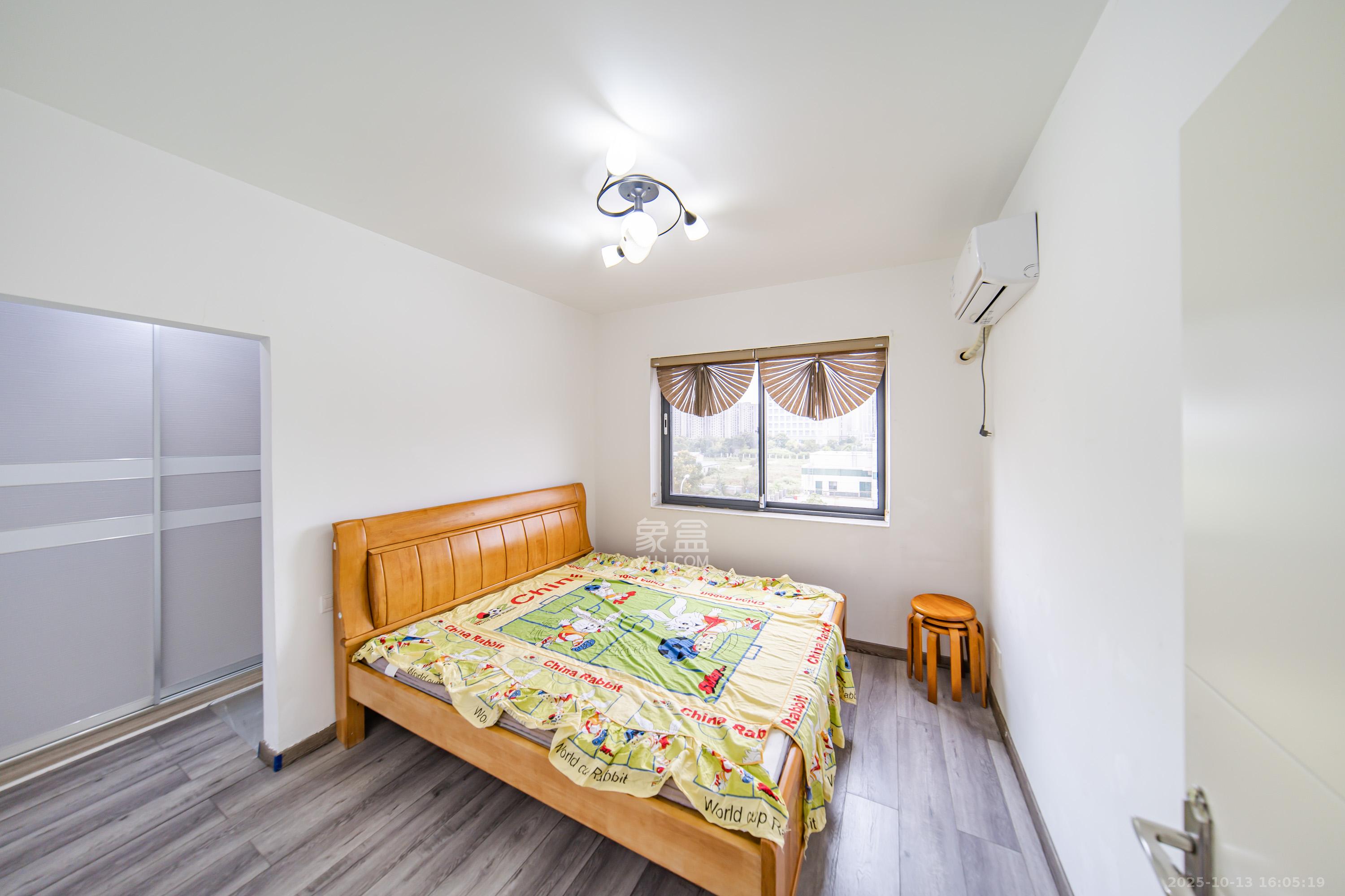 和顺洋湖壹号  3室2厅2卫    86.0万 和顺洋湖壹号  3室2厅2卫    86.0万卧室