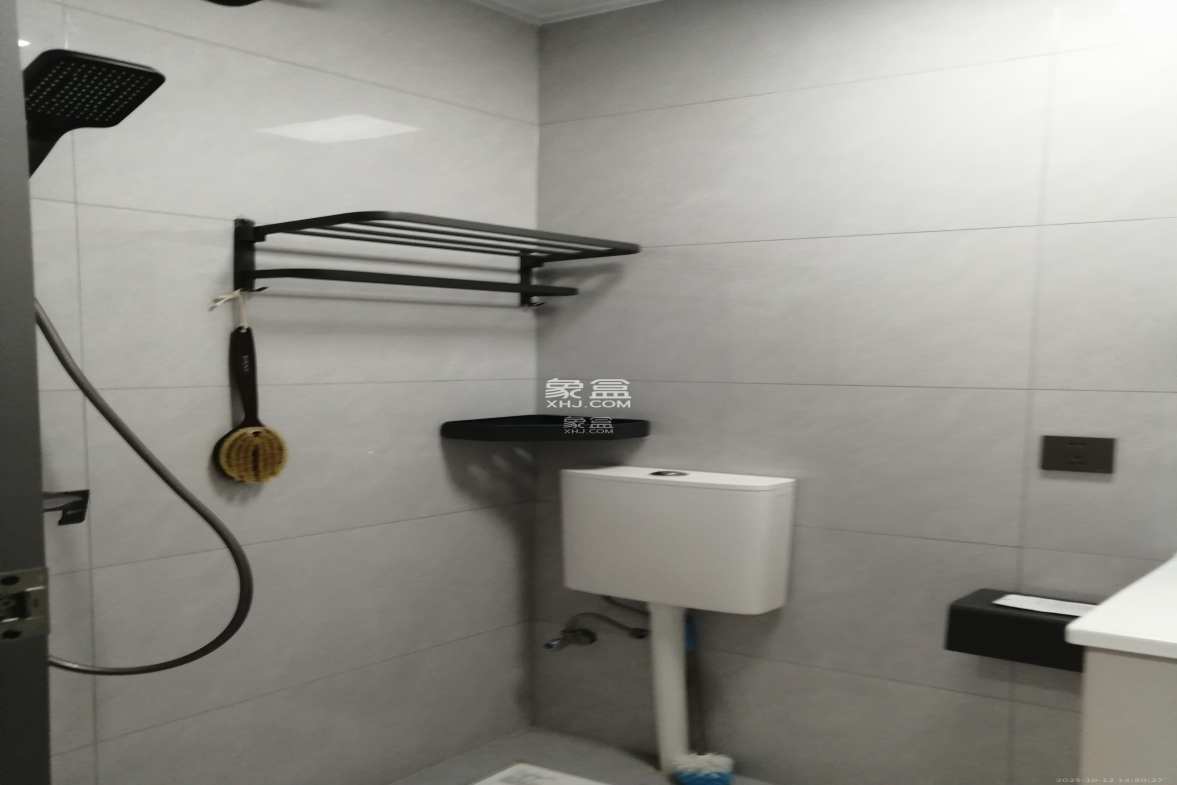 鄱阳汇金中心 1室0厅0卫 1200.0元/月 鄱阳汇金中心 1室0厅0卫 1200.0元/月室内图