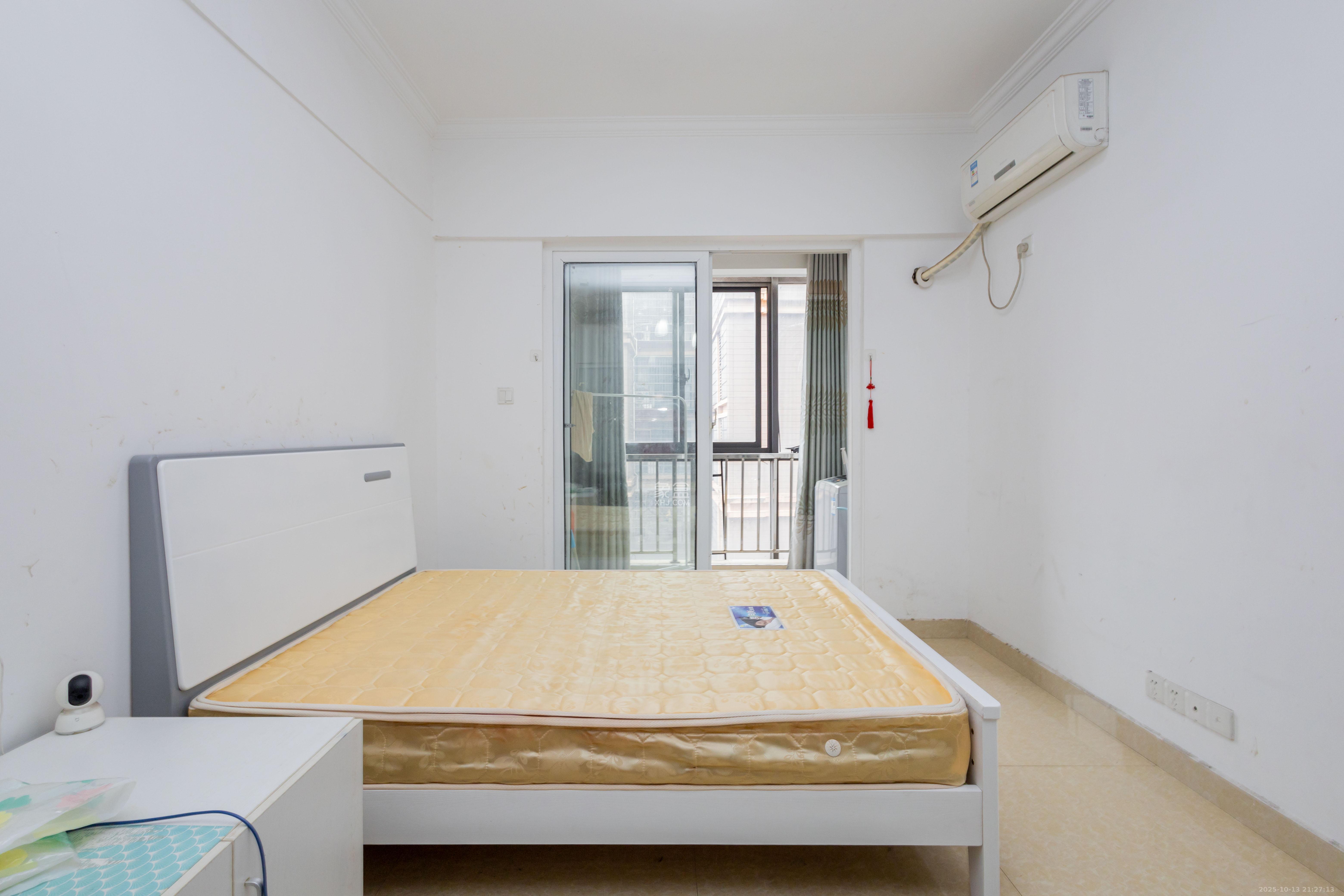 爵士湘  1室1厅1卫    21.0万 爵士湘  1室1厅1卫    21.0万卧室