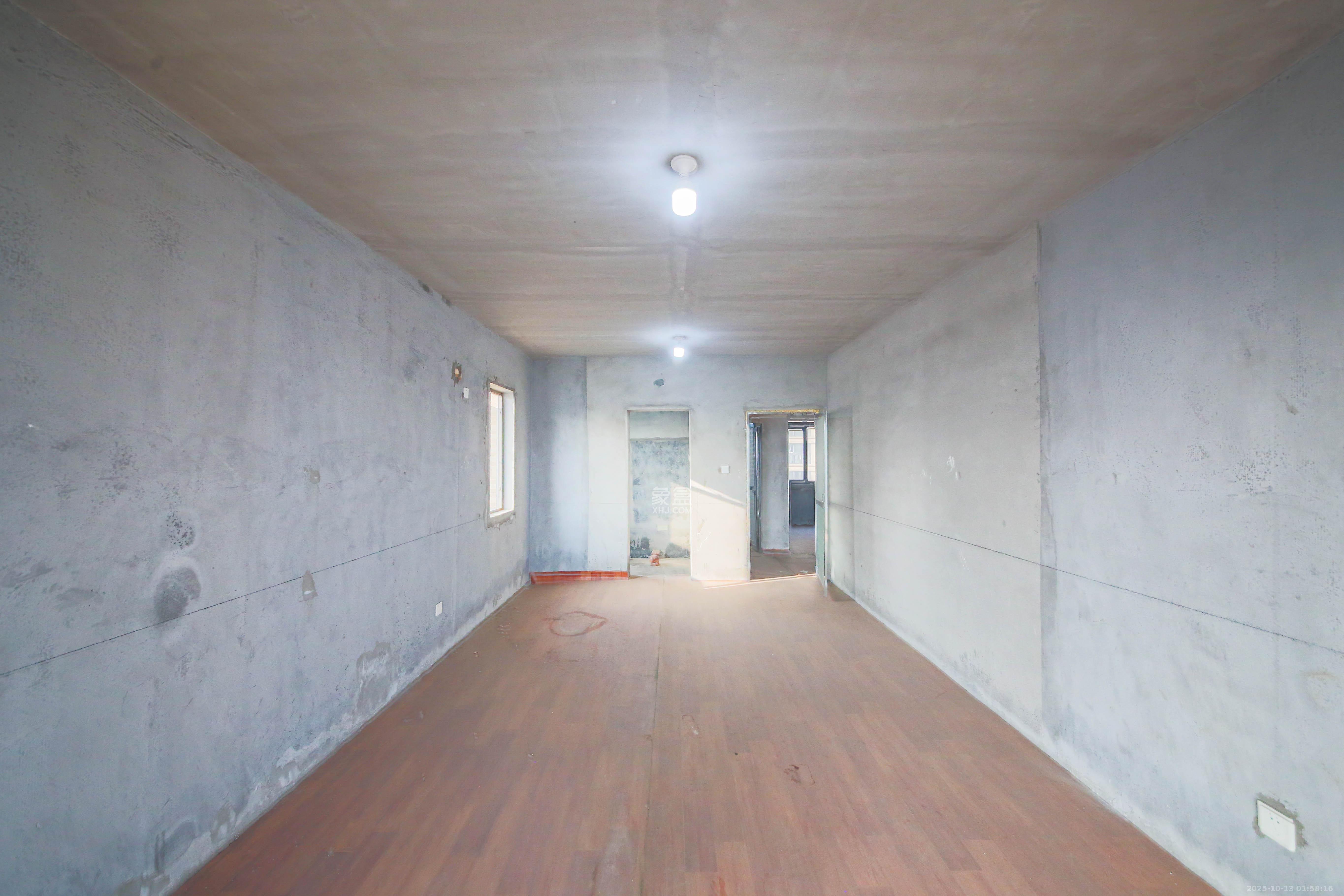 兴隆景苑  3室2厅2卫    130.0万卧室