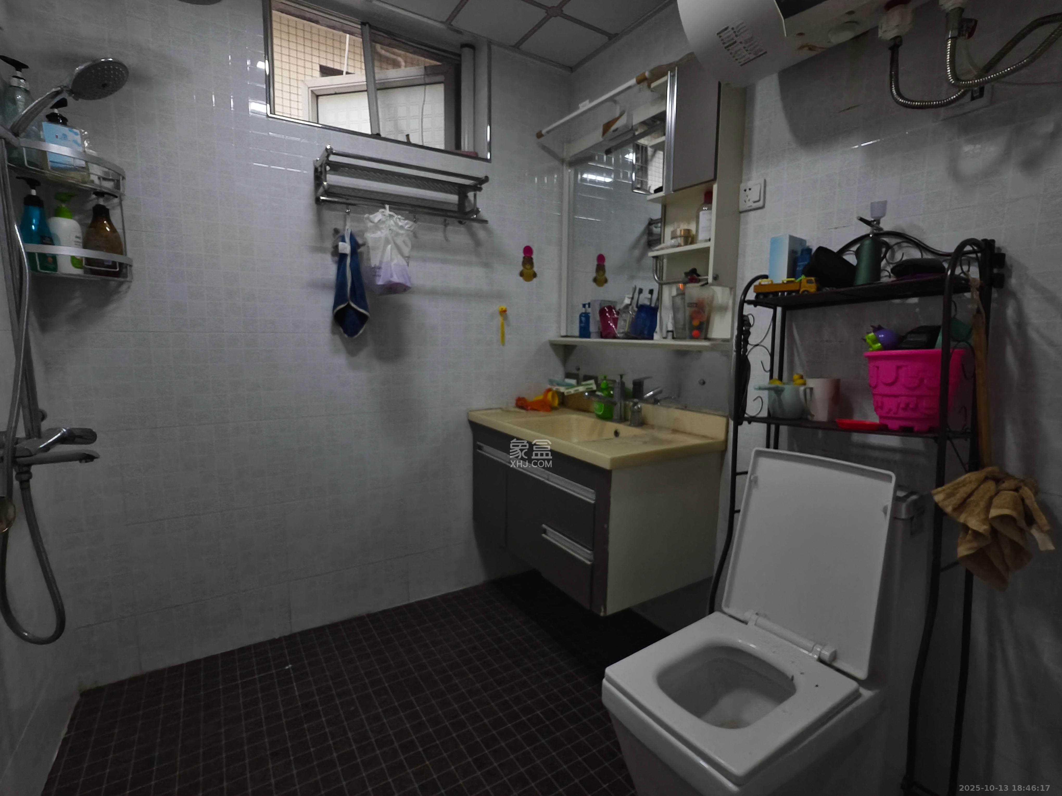 天星家园  4室2厅3卫    2100.0元/月室内图