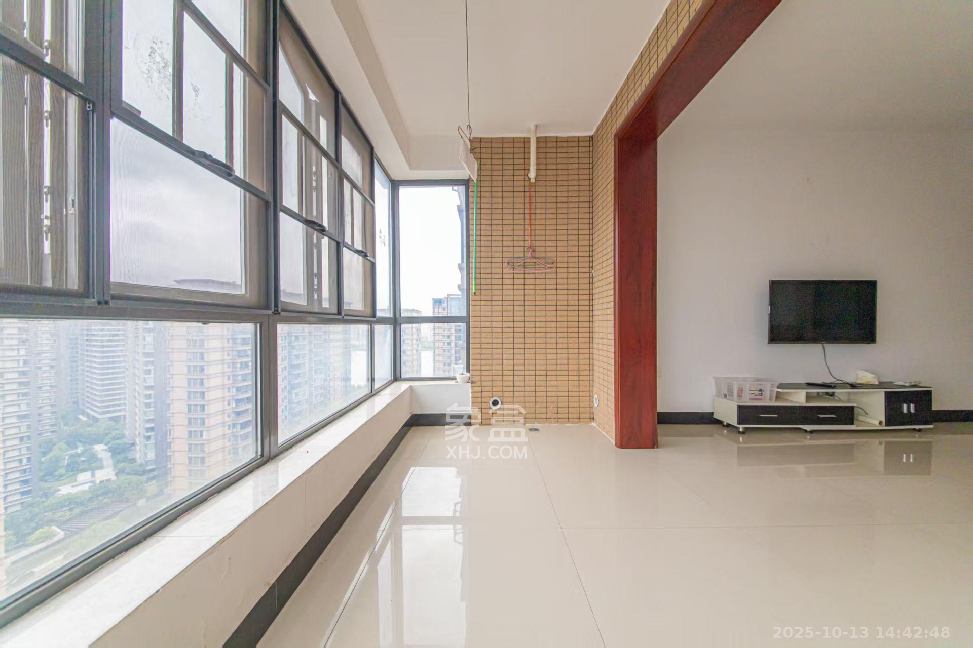 湘江雅颂居  2室2厅1卫    2200.0元/月 湘江雅颂居  2室2厅1卫    2200.0元/月室内图