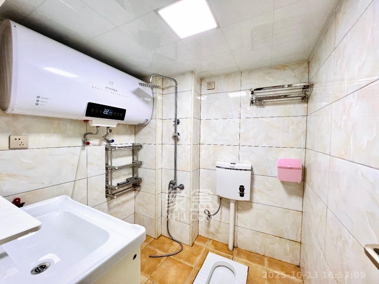 裕天国际商汇中心 1室0厅0卫 2000.0元/月 裕天国际商汇中心 1室0厅0卫 2000.0元/月室内图