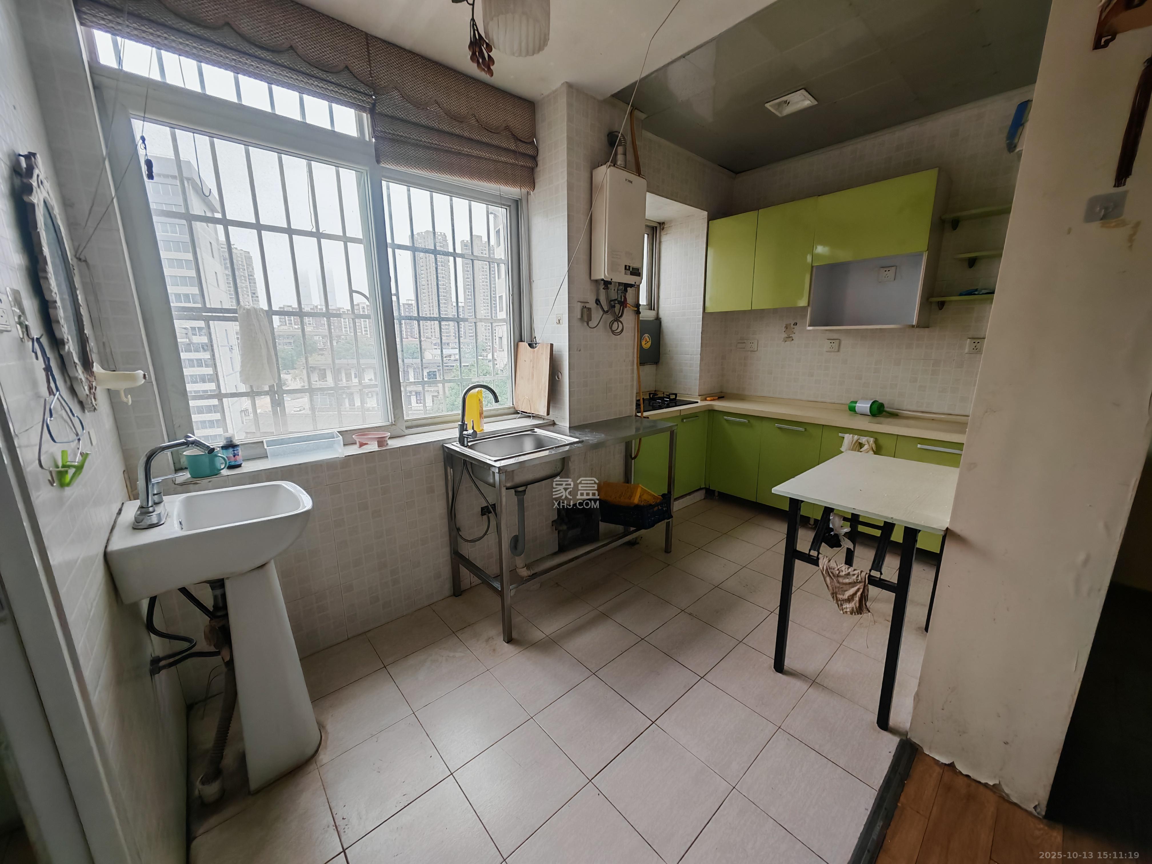 中国人民财产股份公司宿舍(人民保险公司宿舍) 2室1厅1卫 1600.0元/月 中国人民财产股份公司宿舍(人民保险公司宿舍) 2室1厅1卫 1600.0元/月室内图