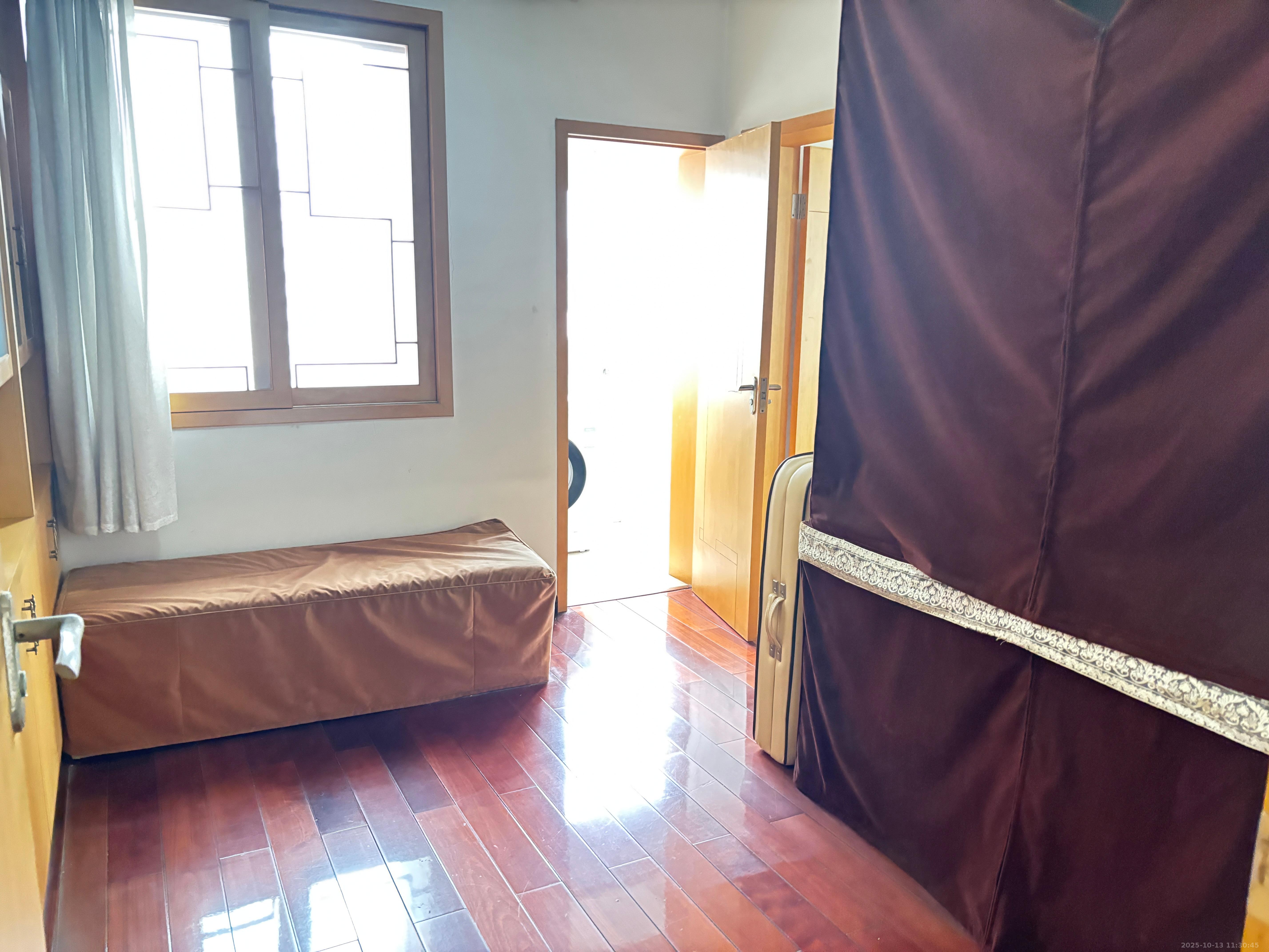 丰泉家园  4室2厅1卫    4800.0元/月 丰泉家园  4室2厅1卫    4800.0元/月室内图