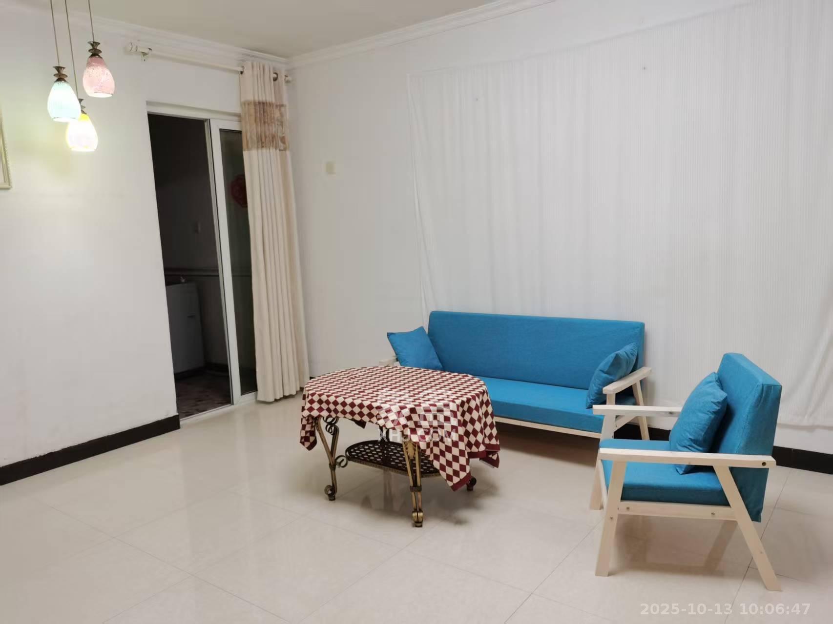 通华天都  1室1厅1卫    1800.0元/月室内图