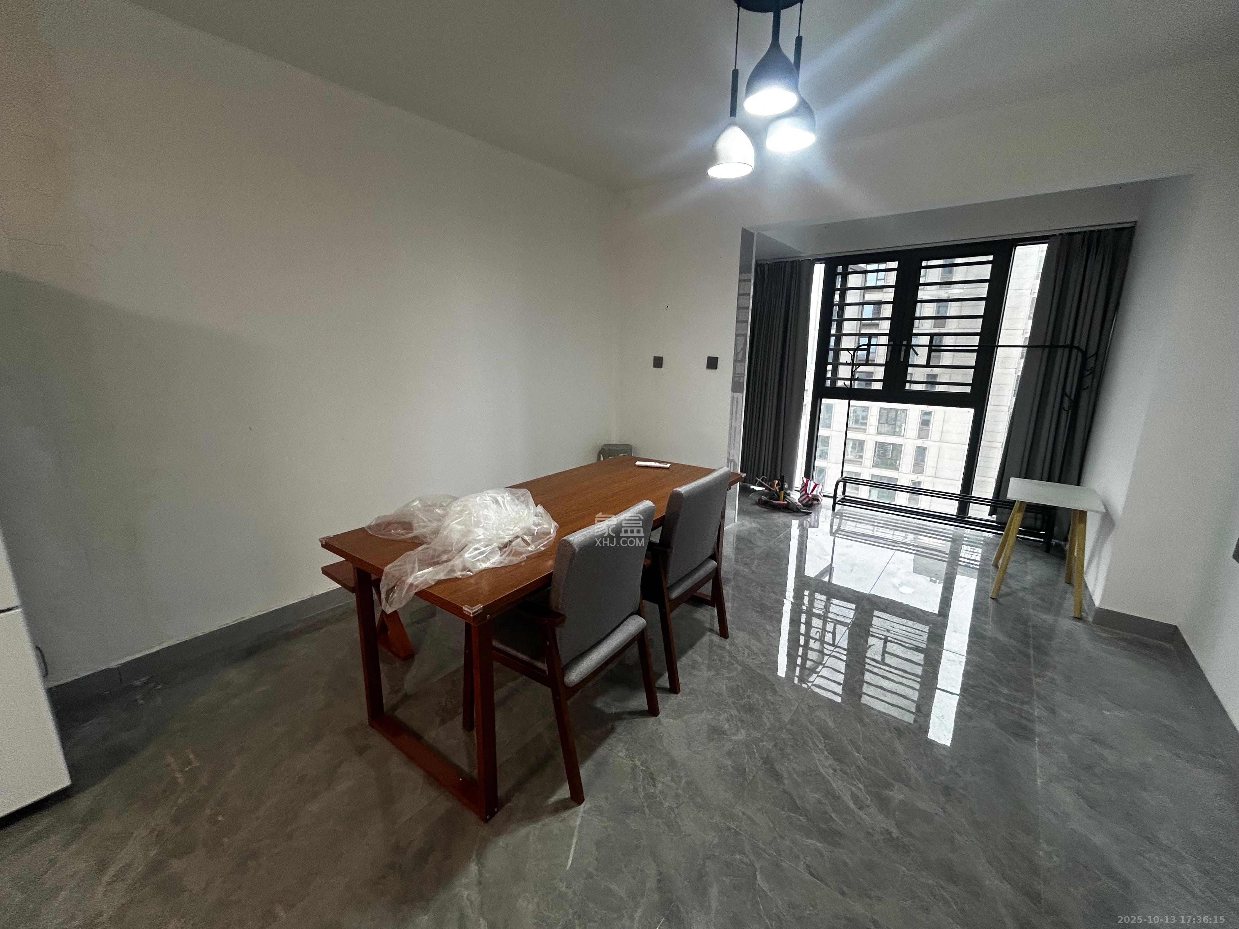 阳光城翡丽云邸  3室2厅2卫    2500.0元/月室内图