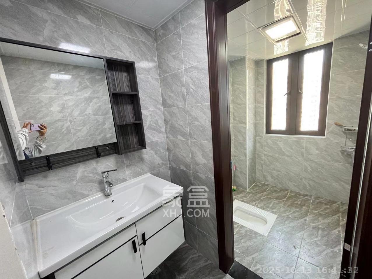 长房明宸府  3室1厅2卫    2500.0元/月室内图