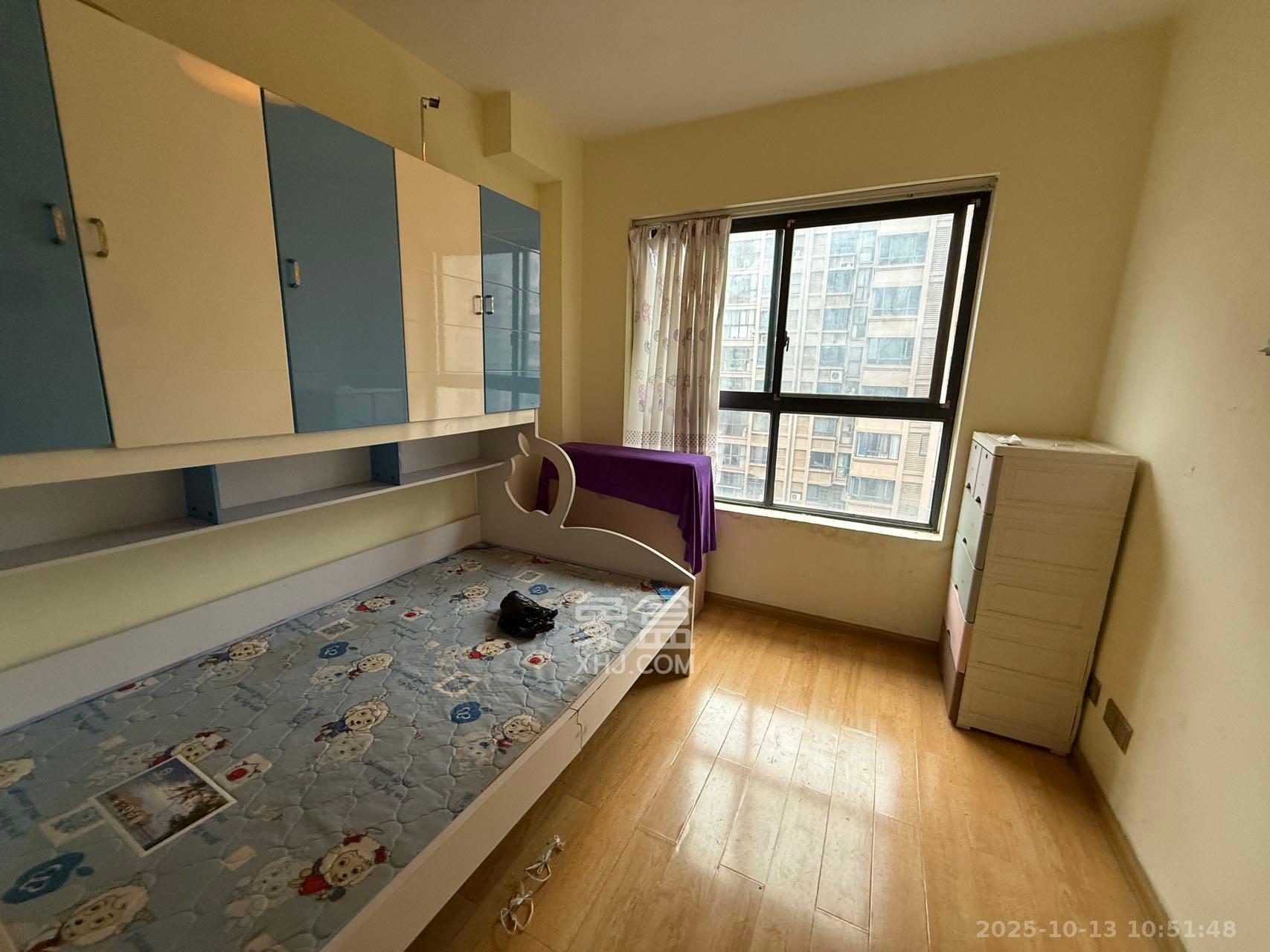 保利花园  3室2厅2卫    2500.0元/月 保利花园  3室2厅2卫    2500.0元/月室内图