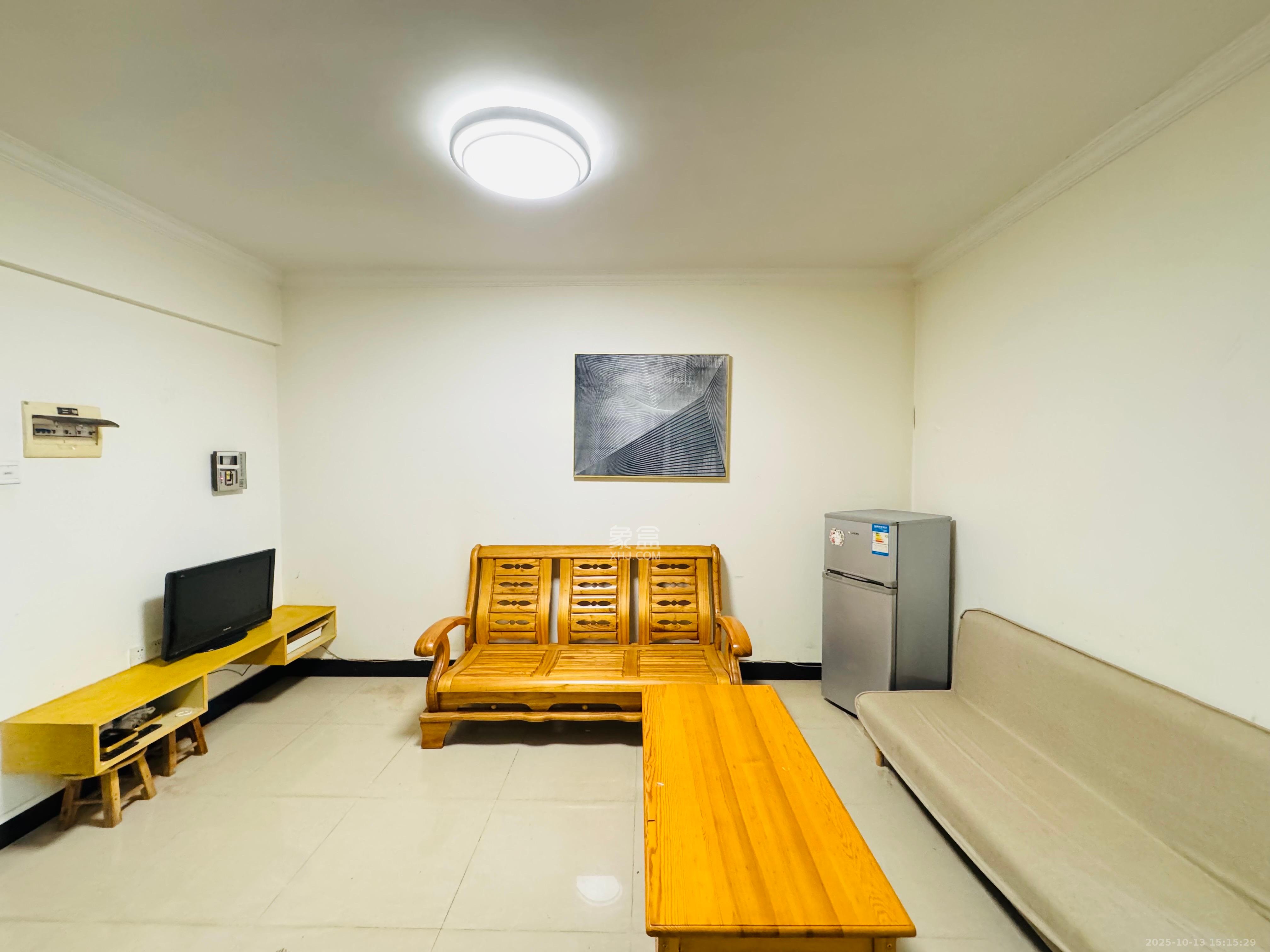 兴威帕克水岸 1室1厅1卫 1400.0元/月 兴威帕克水岸 1室1厅1卫 1400.0元/月室内图