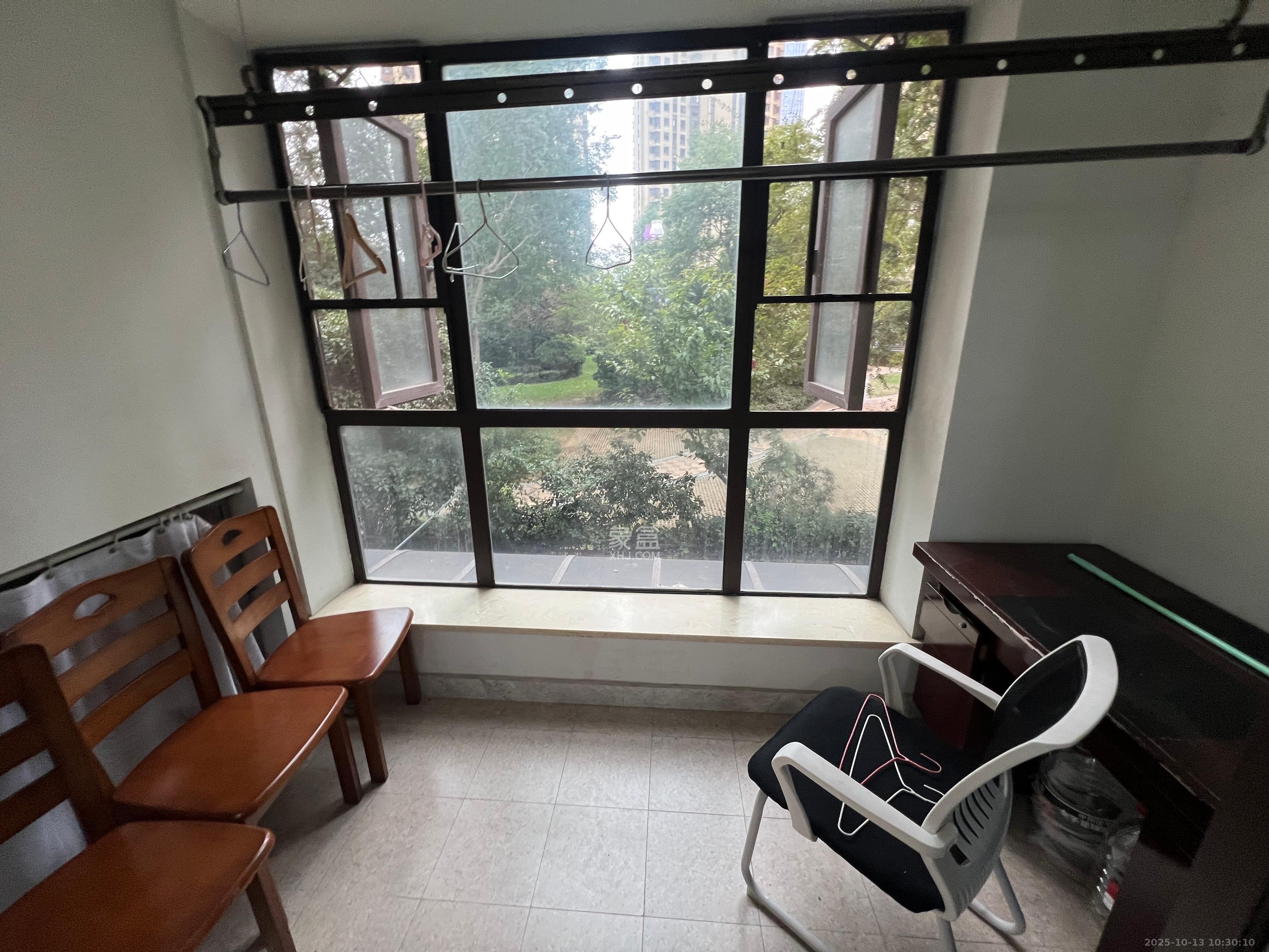 保利西海岸A区 4室2厅2卫 3500.0元/月 保利西海岸A区 4室2厅2卫 3500.0元/月室内图