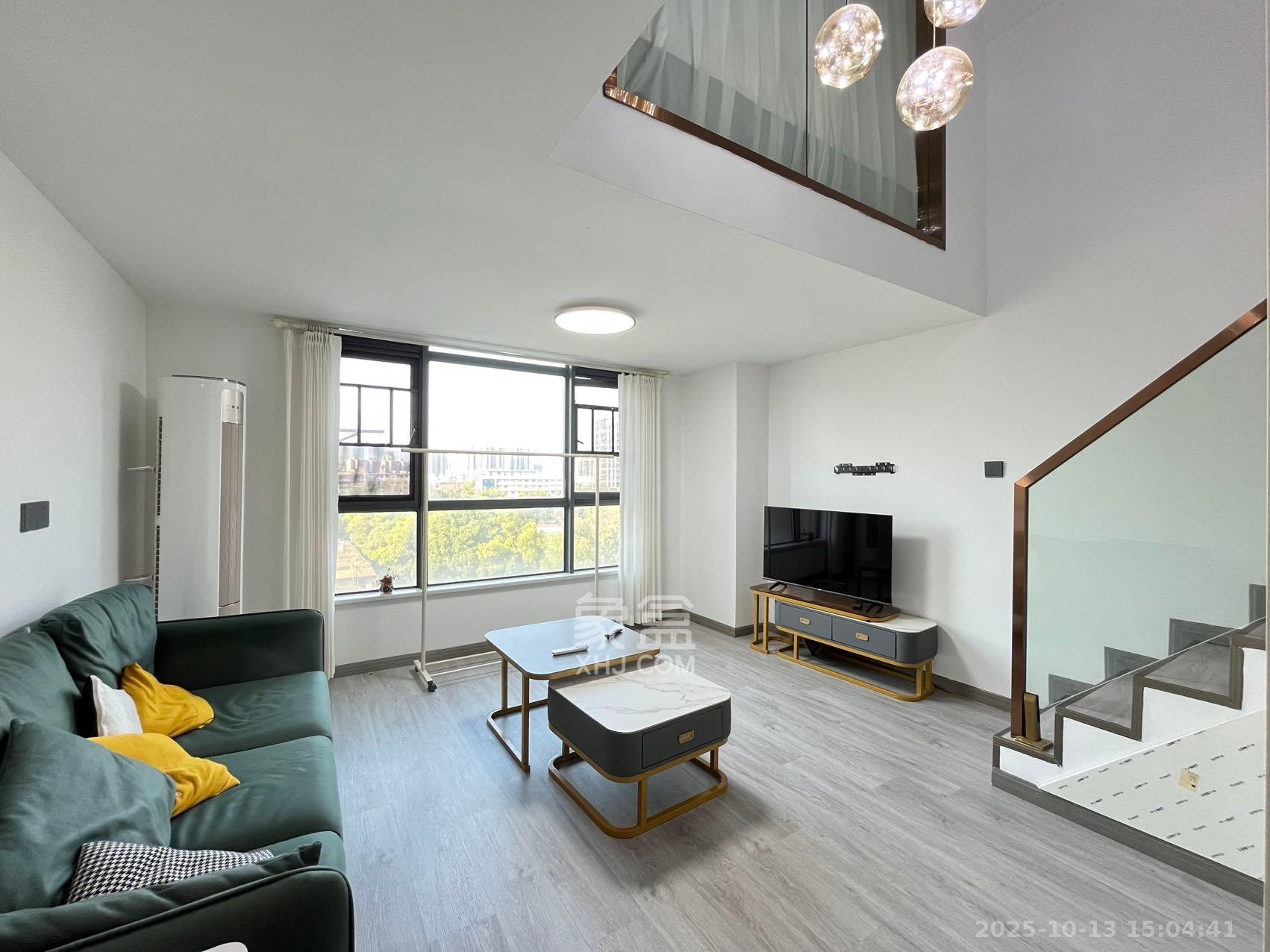 荣盛花语书苑  2室1厅1卫    2300.0元/月 荣盛花语书苑  2室1厅1卫    2300.0元/月室内图