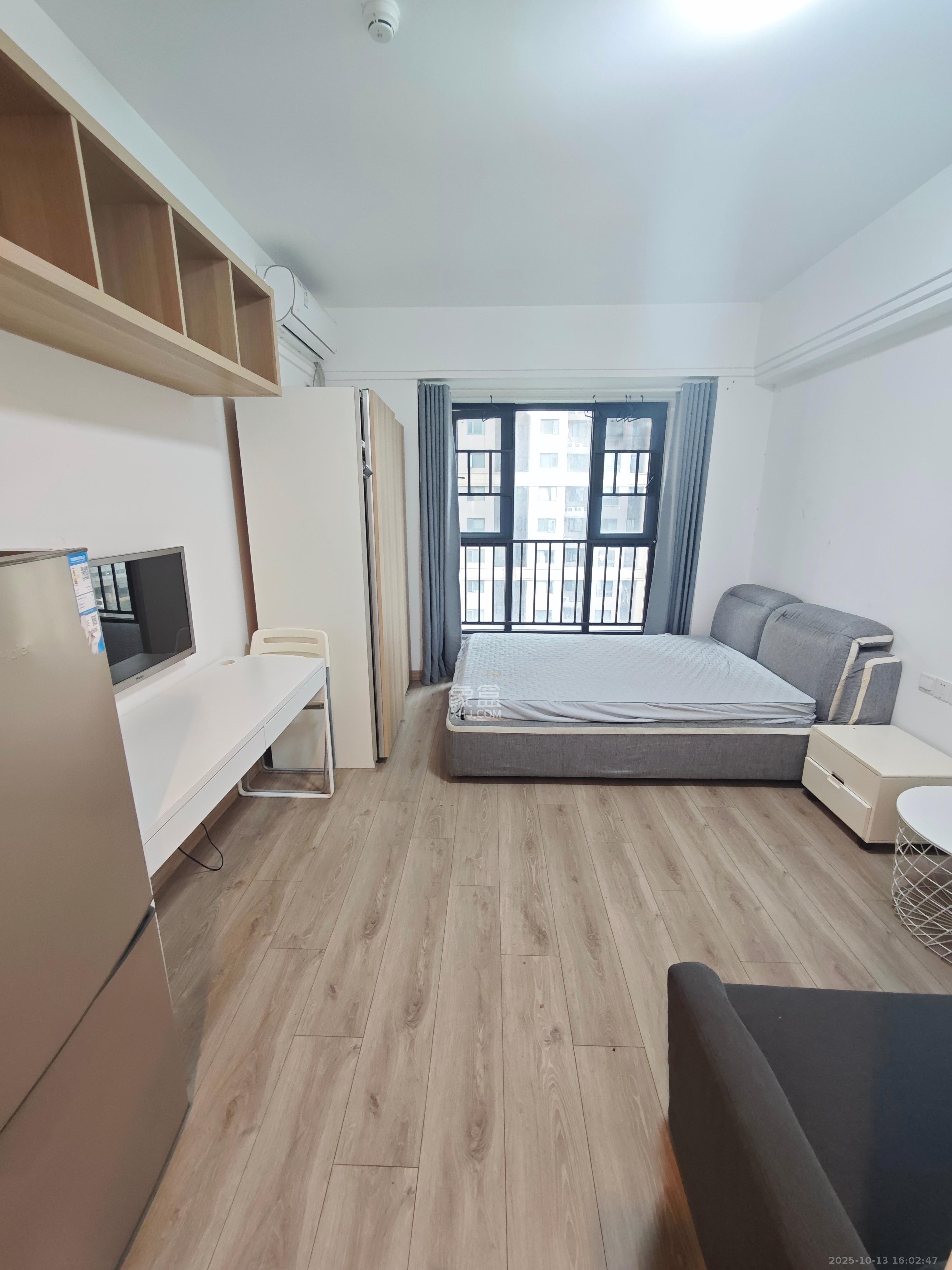 新城和樾(新城和樾公馆)  1室1厅1卫    1200.0元/月 新城和樾(新城和樾公馆)  1室1厅1卫    1200.0元/月