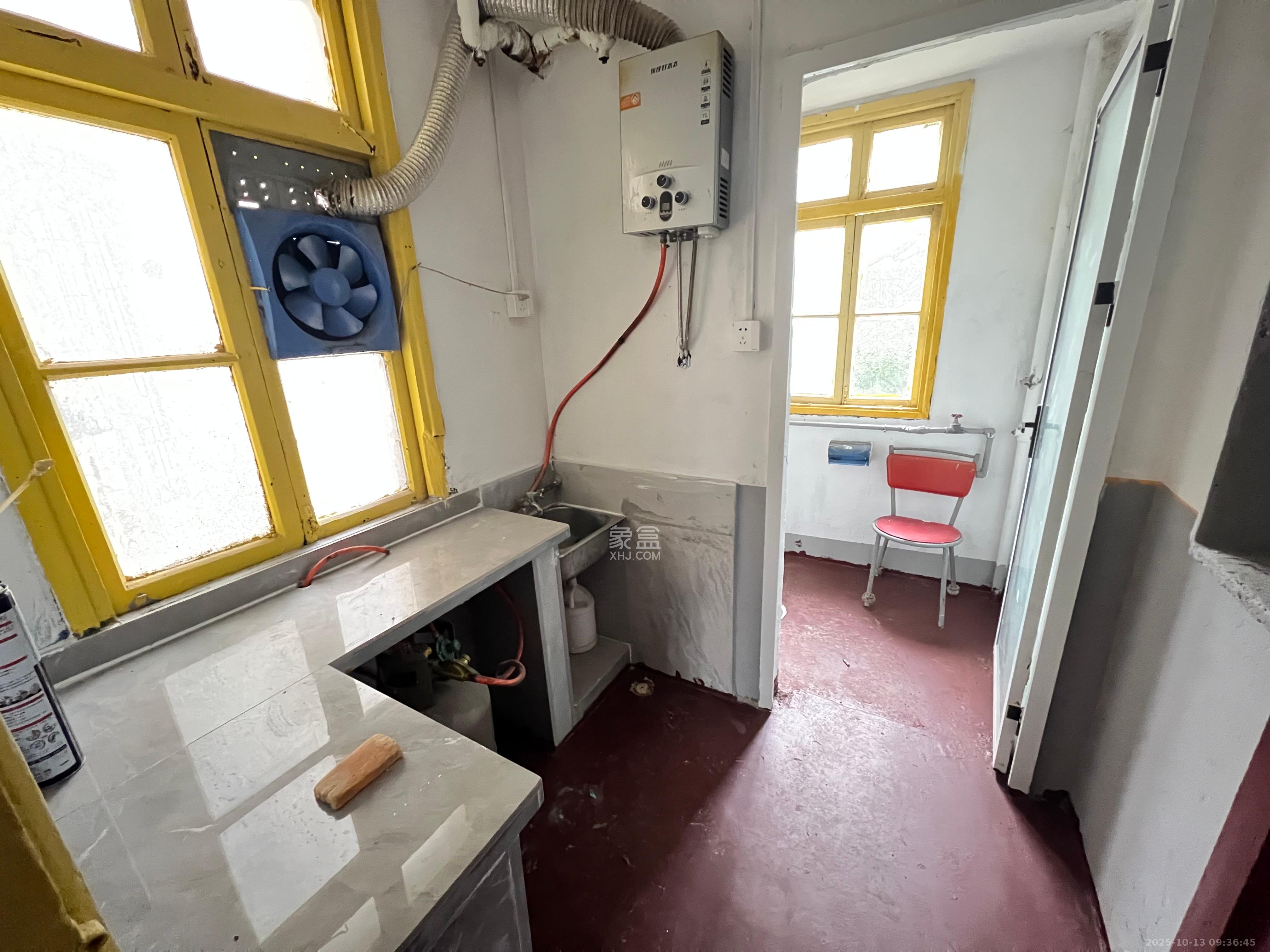 新天小区 2室1厅1卫 1000.0元/月 新天小区 2室1厅1卫 1000.0元/月室内图