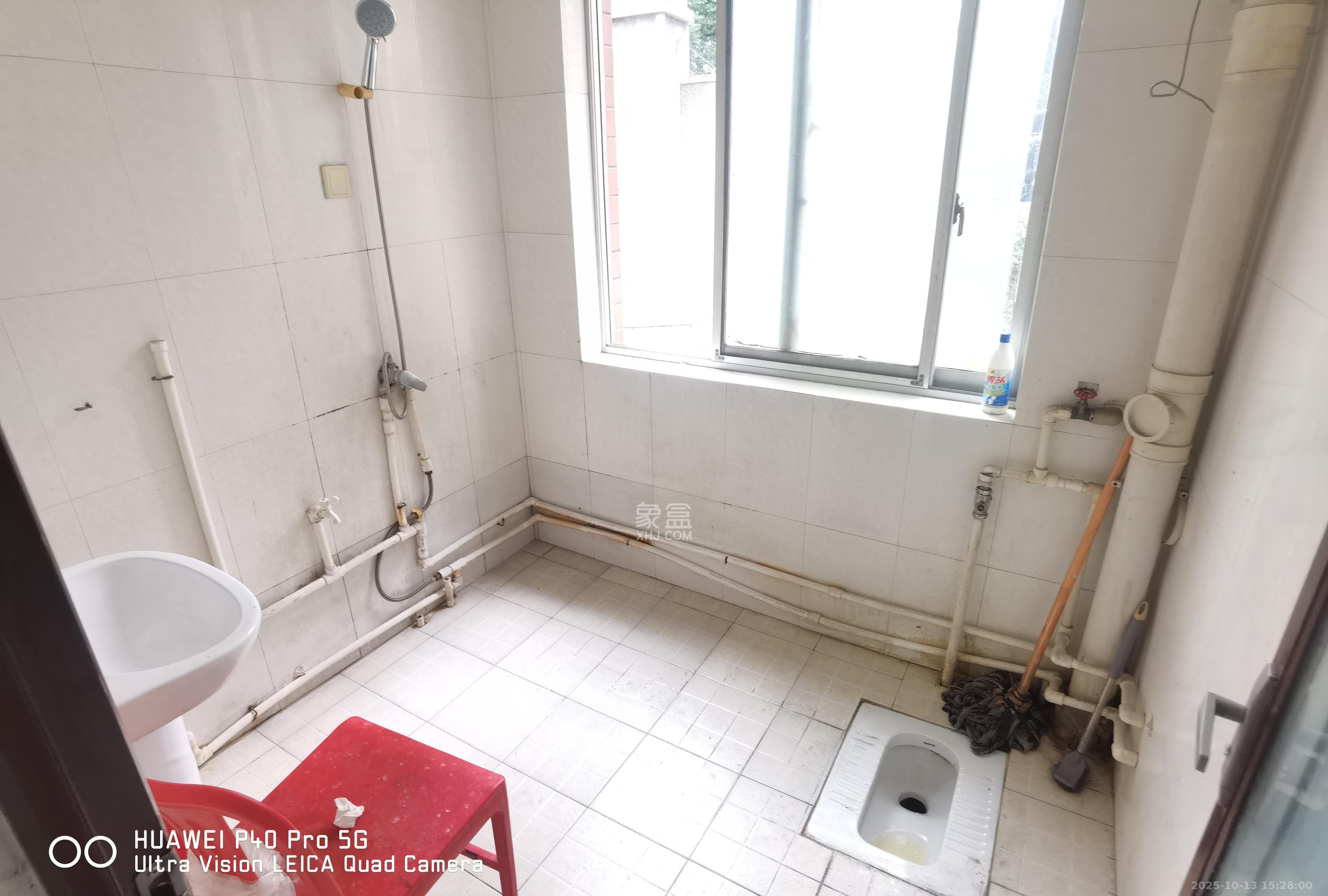 涂北社区-涂北新村  1室2厅1卫    2300.0元/月室内图