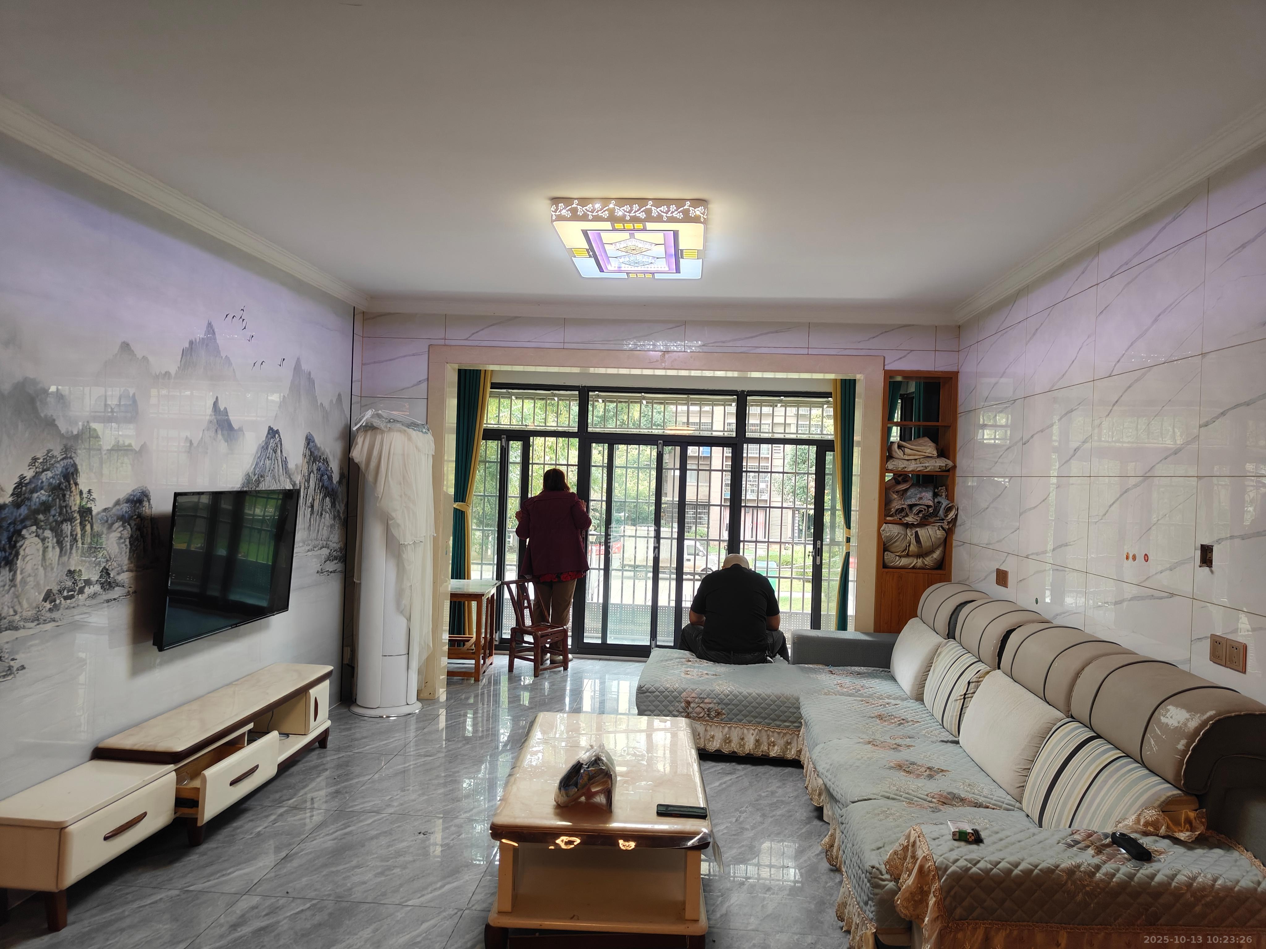 桥头家苑一期  3室2厅0卫    1900.0元/月 桥头家苑一期  3室2厅0卫    1900.0元/月室内图