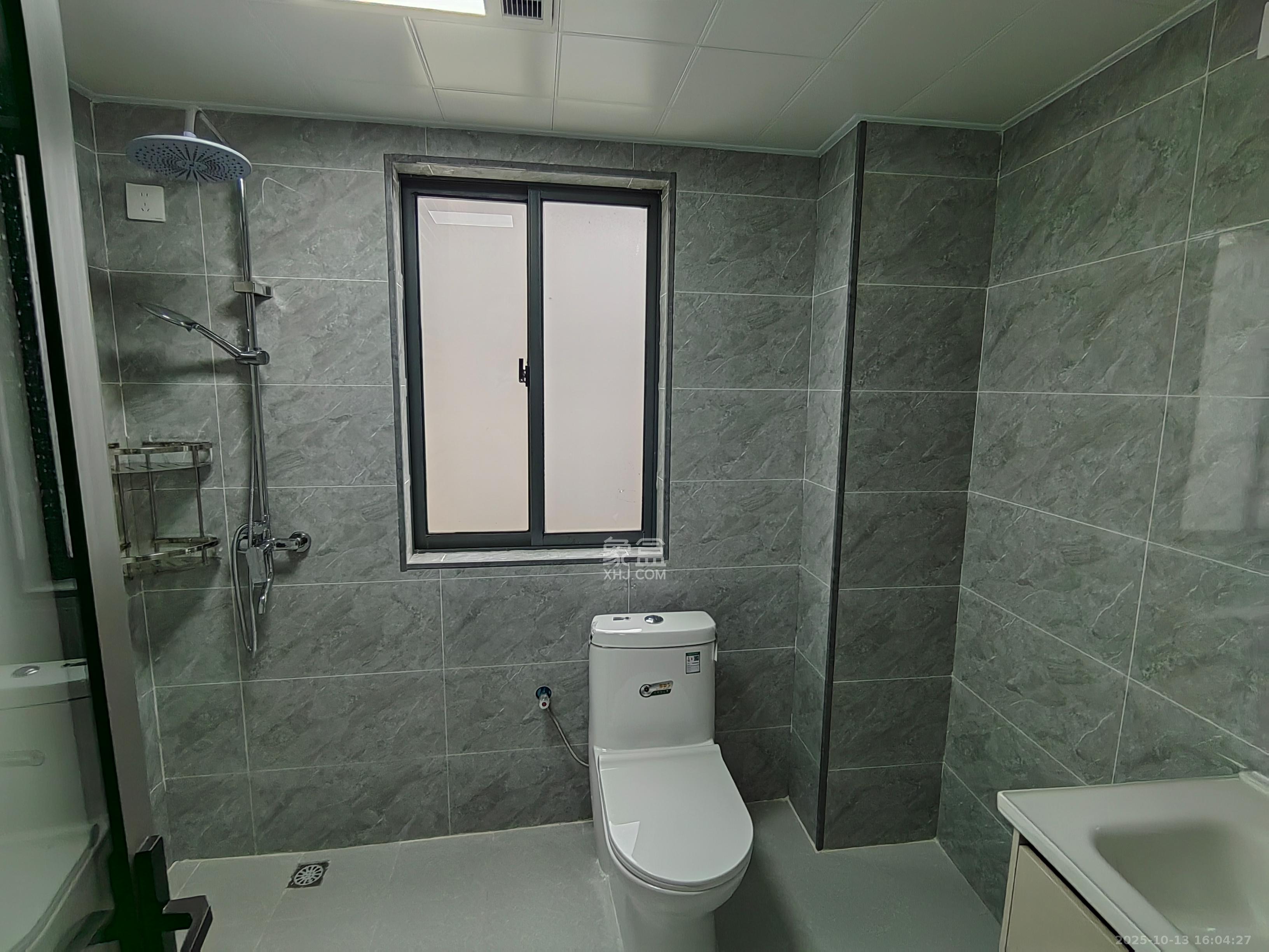 五矿紫湖香醍  4室2厅1卫    2700.0元/月室内图