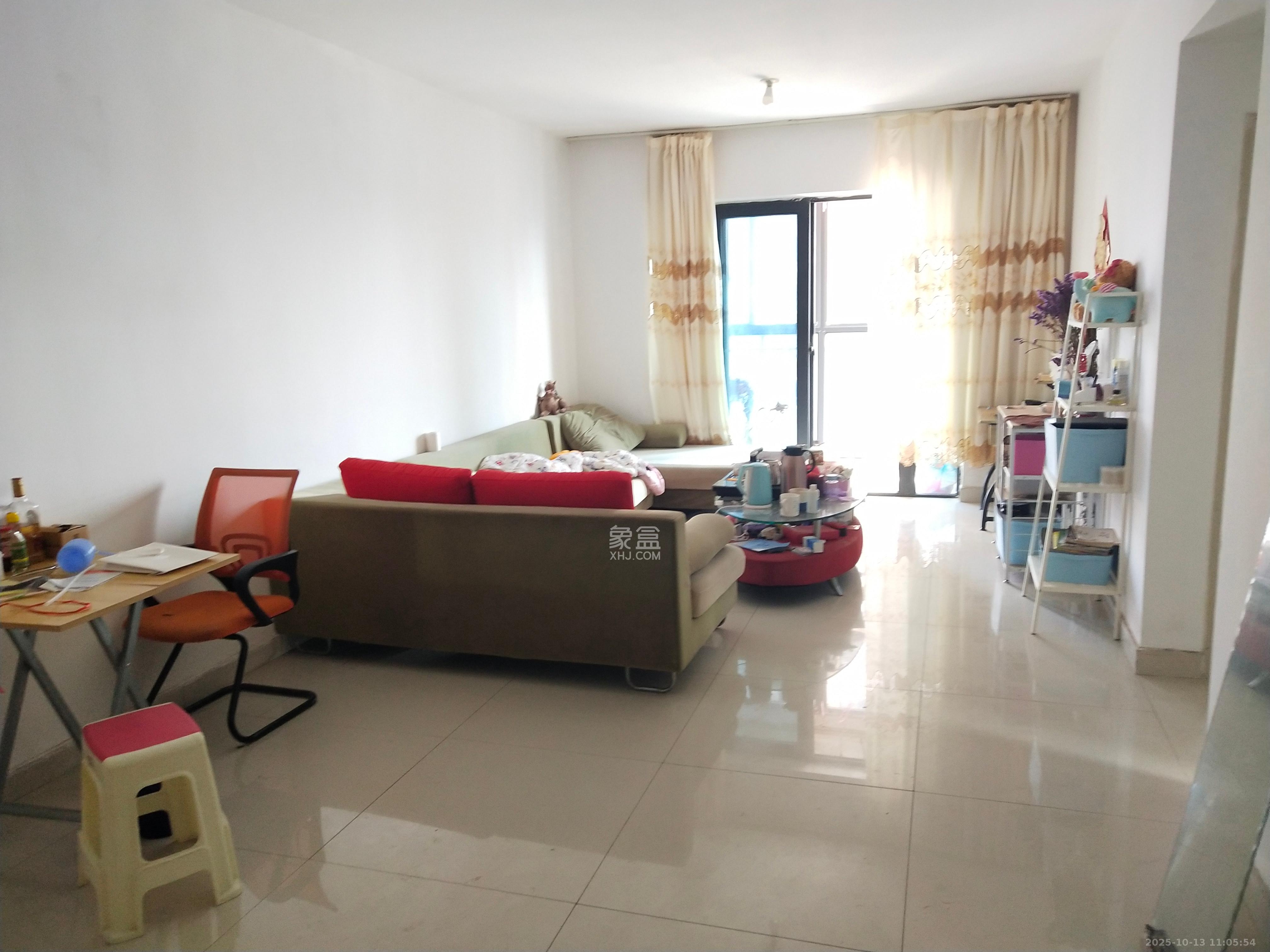 华城广场 2室1厅1卫 2700.0元/月 华城广场 2室1厅1卫 2700.0元/月室内图