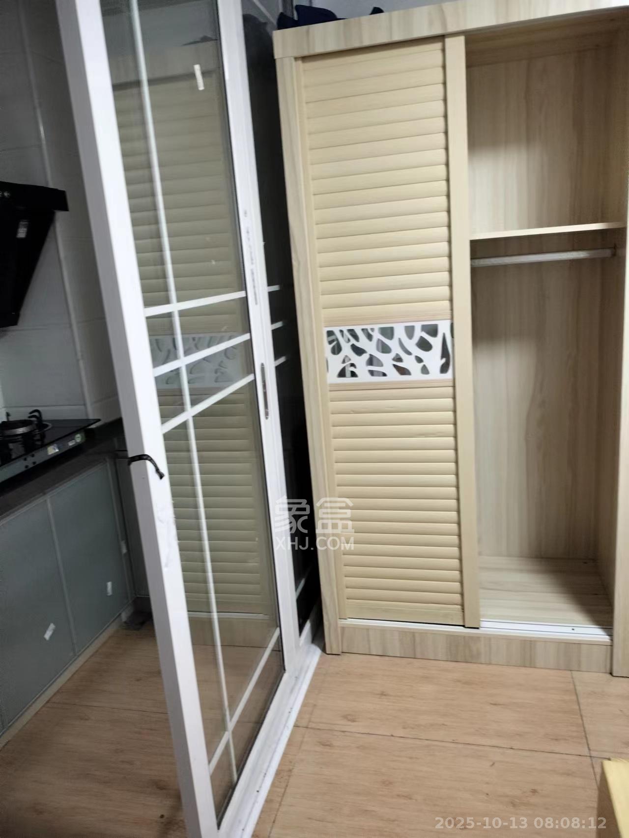 润泽园  1室0厅0卫    1200.0元/月 润泽园  1室0厅0卫    1200.0元/月室内图