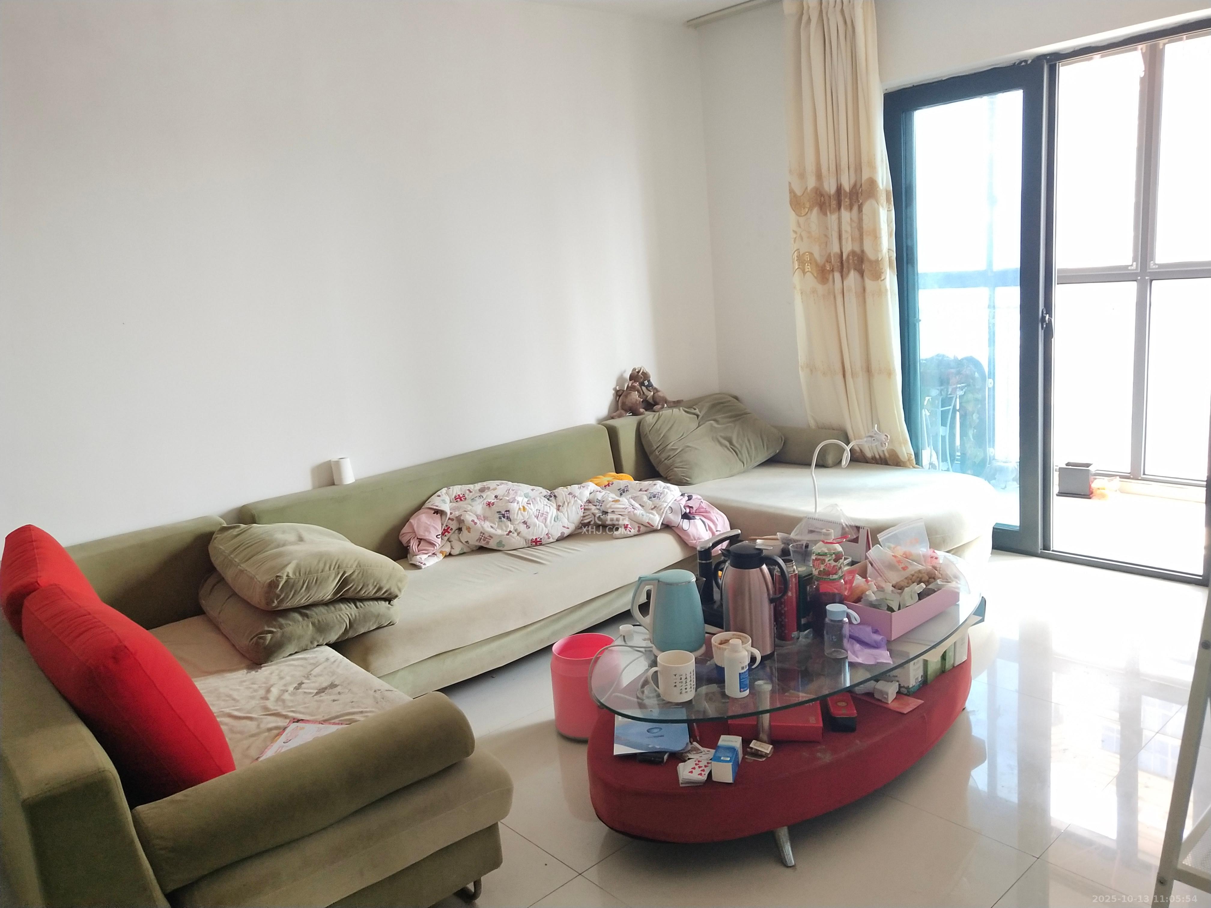 华城广场 2室1厅1卫 2700.0元/月 华城广场 2室1厅1卫 2700.0元/月室内图