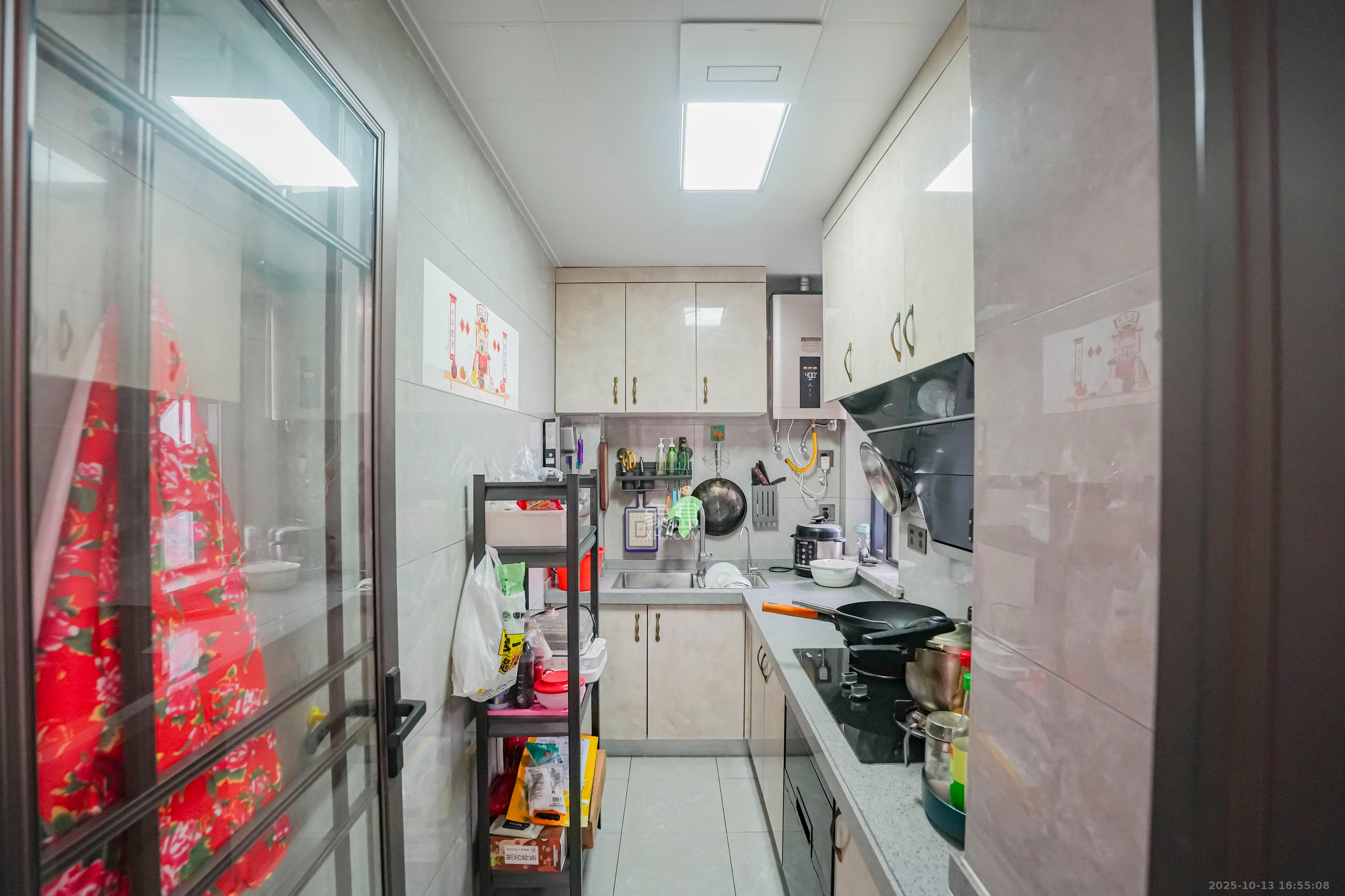 鑫利家园  2室2厅1卫    65.0万厨房