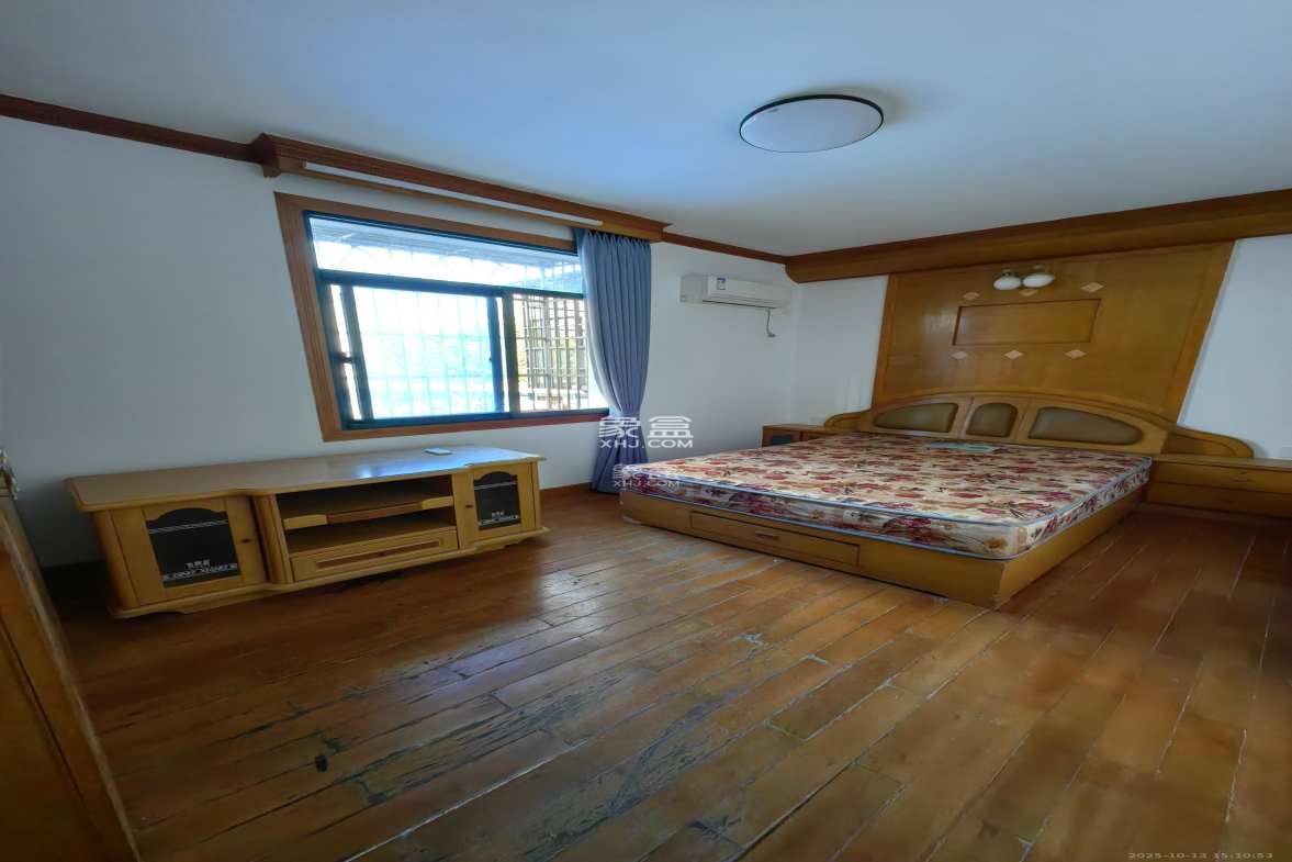 县府坪巷散盘 3室2厅2卫 2500.0元/月 县府坪巷散盘 3室2厅2卫 2500.0元/月室内图