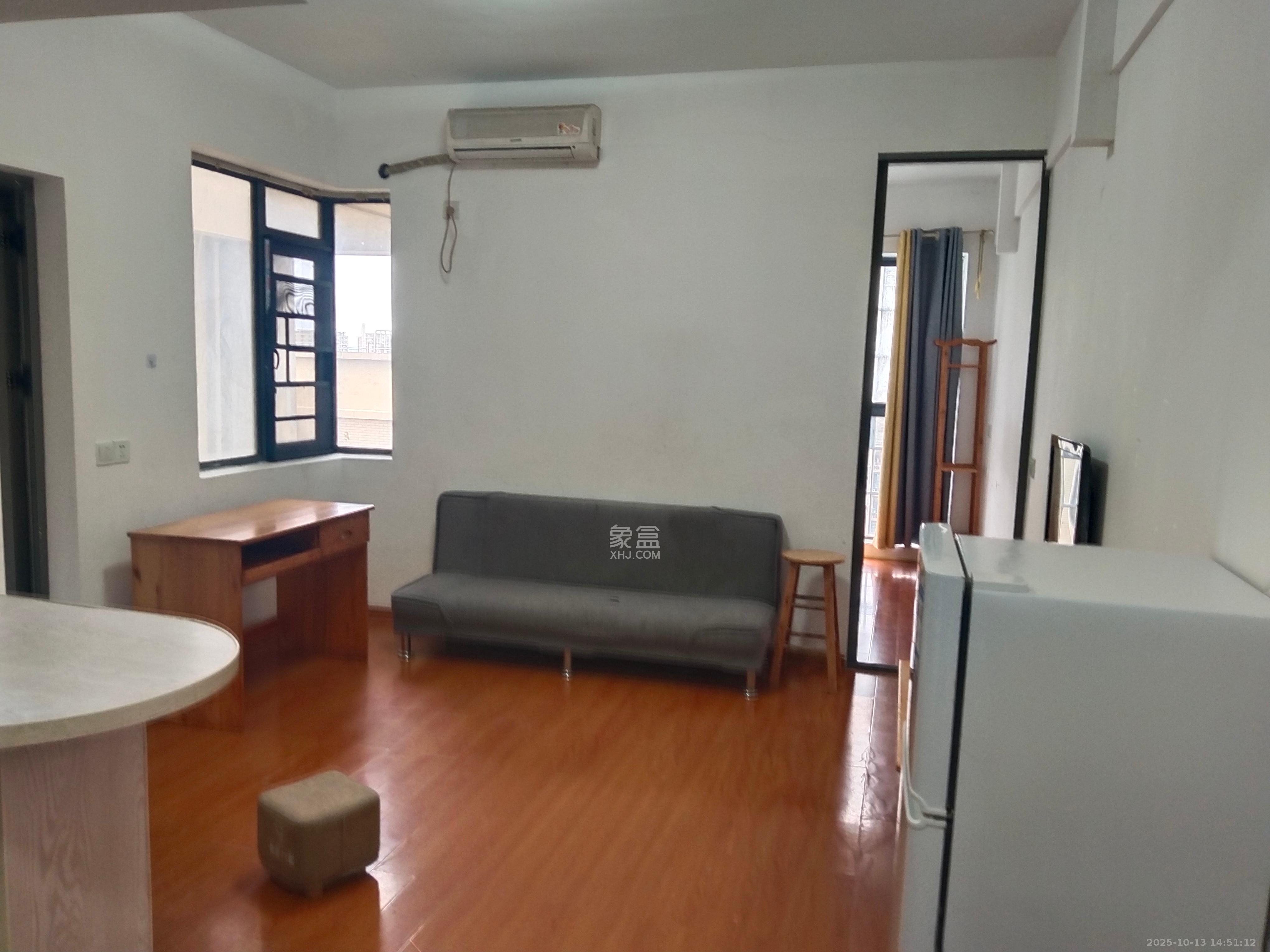 鑫远熙山  1室1厅1卫    1250.0元/月