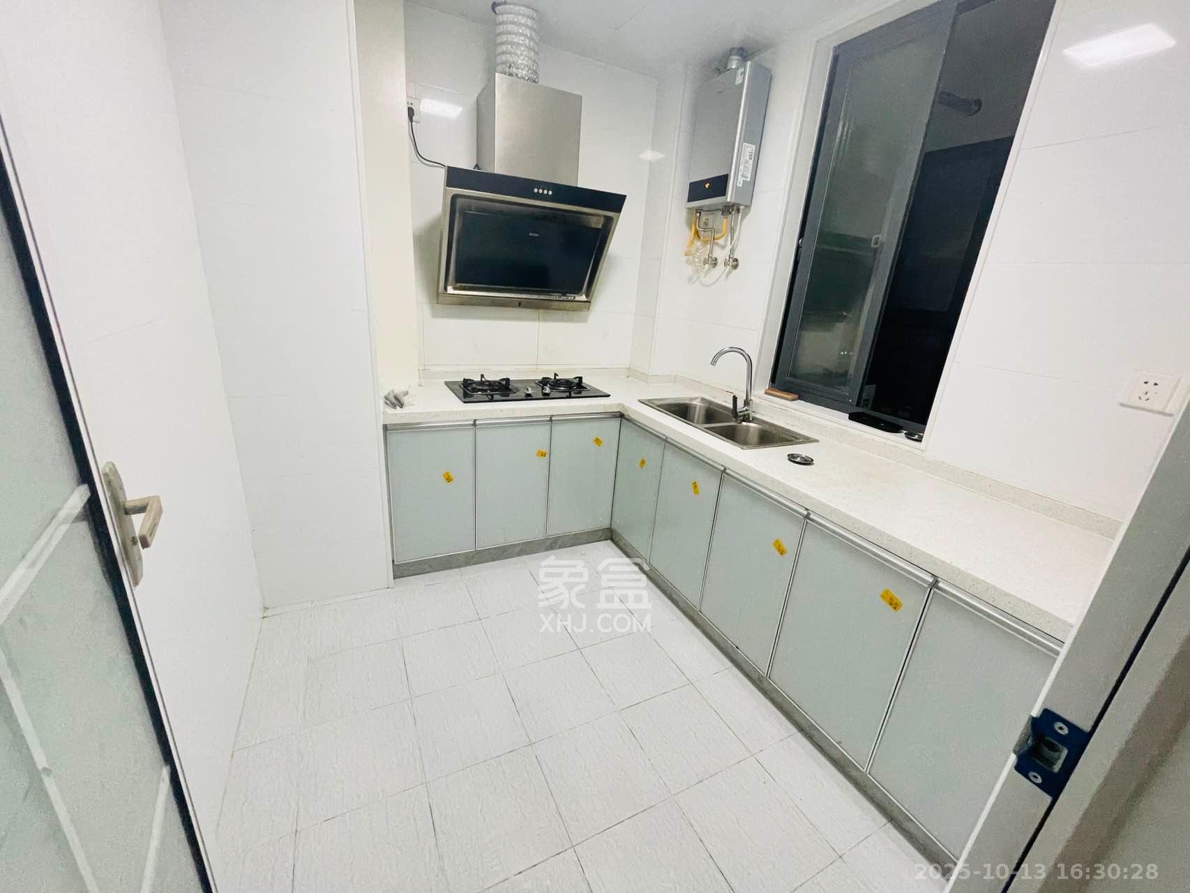 半山壹号 3室2厅2卫 2800.0元/月 半山壹号 3室2厅2卫 2800.0元/月室内图