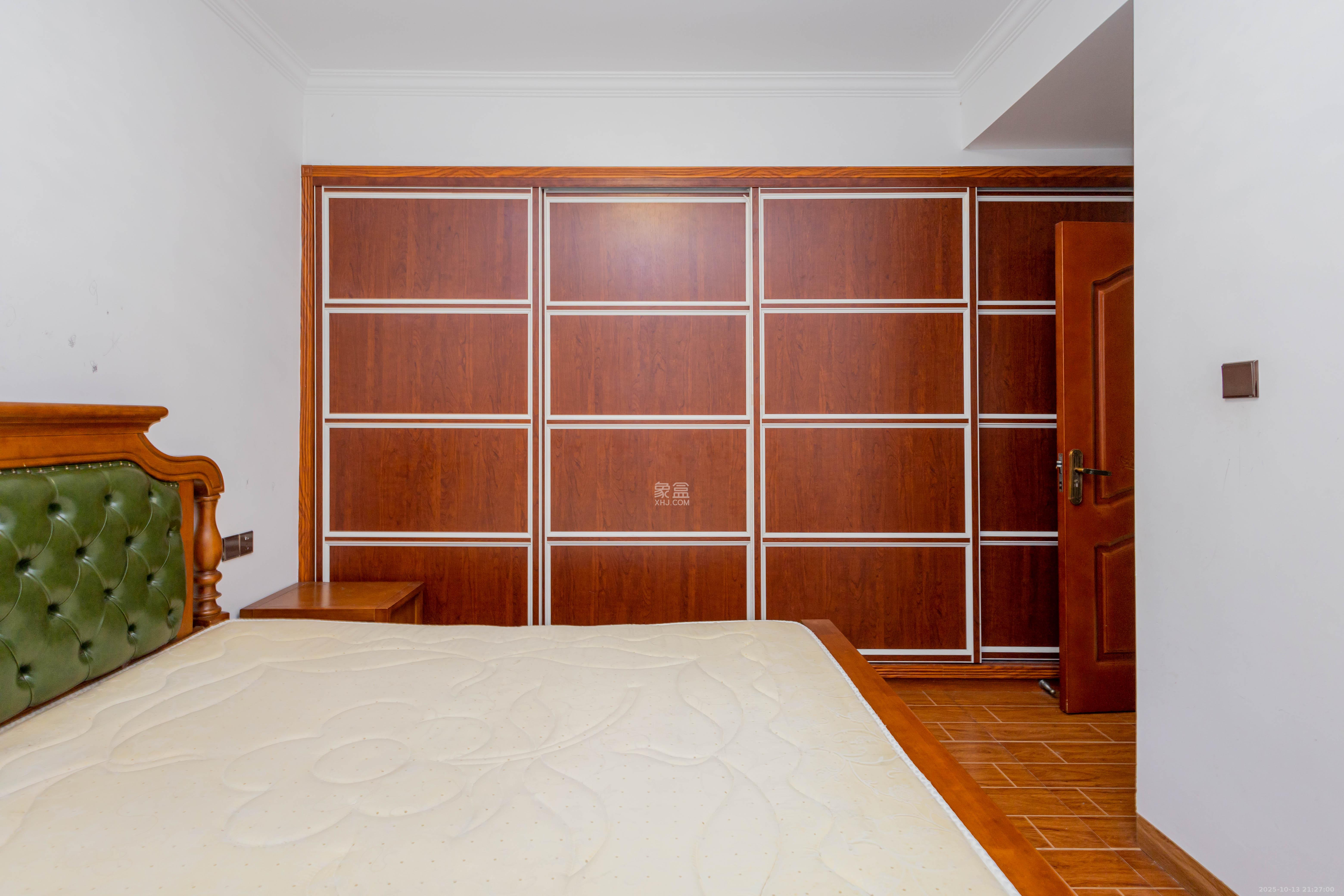 高林仕家 4室2厅2卫 88.9万 高林仕家 4室2厅2卫 88.9万卧室