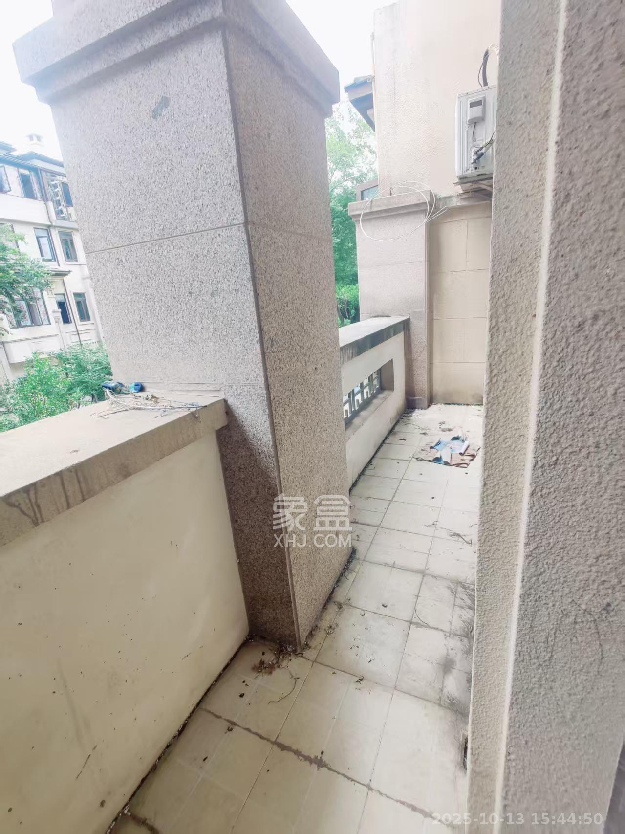 龙湖湘风原著（龙湖湘风星城）  6室3厅3卫    5500.0元/月室内图