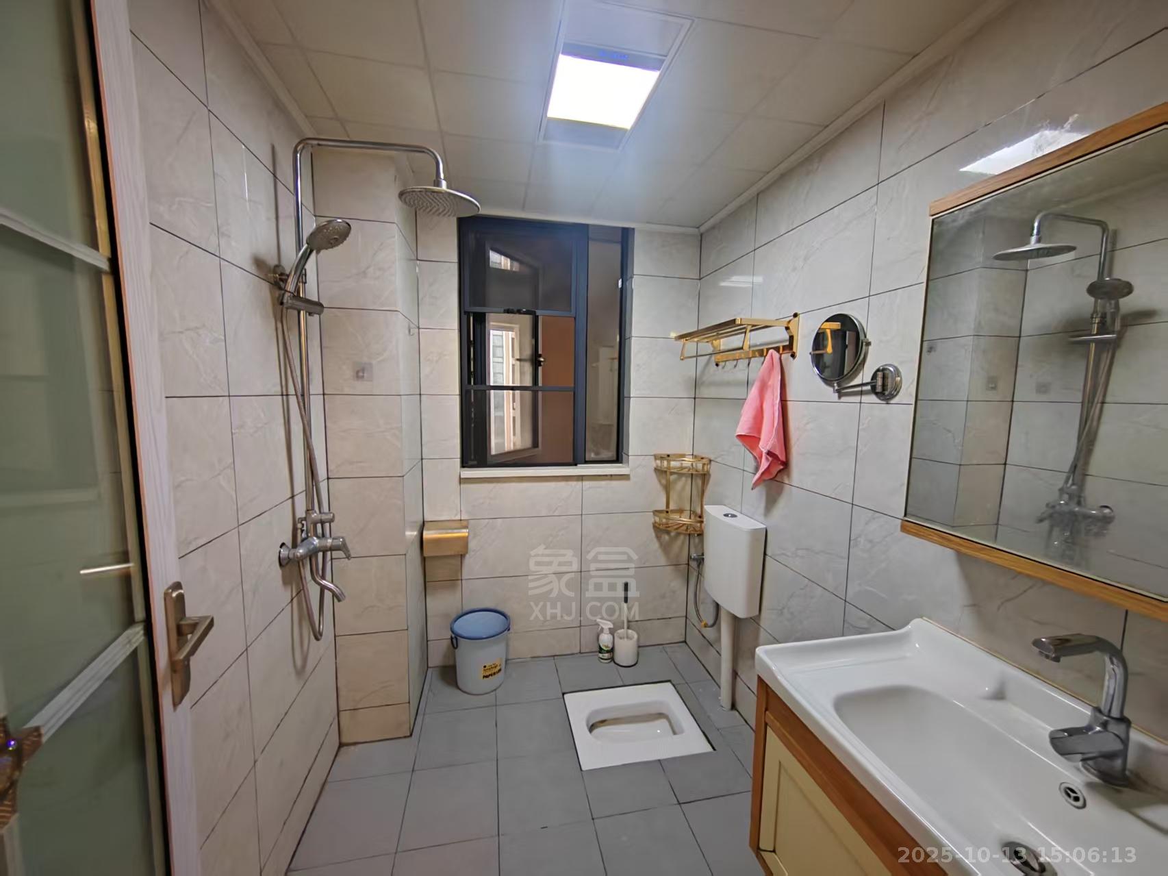 流金岁月-华晨国际  2室2厅1卫    2300.0元/月室内图