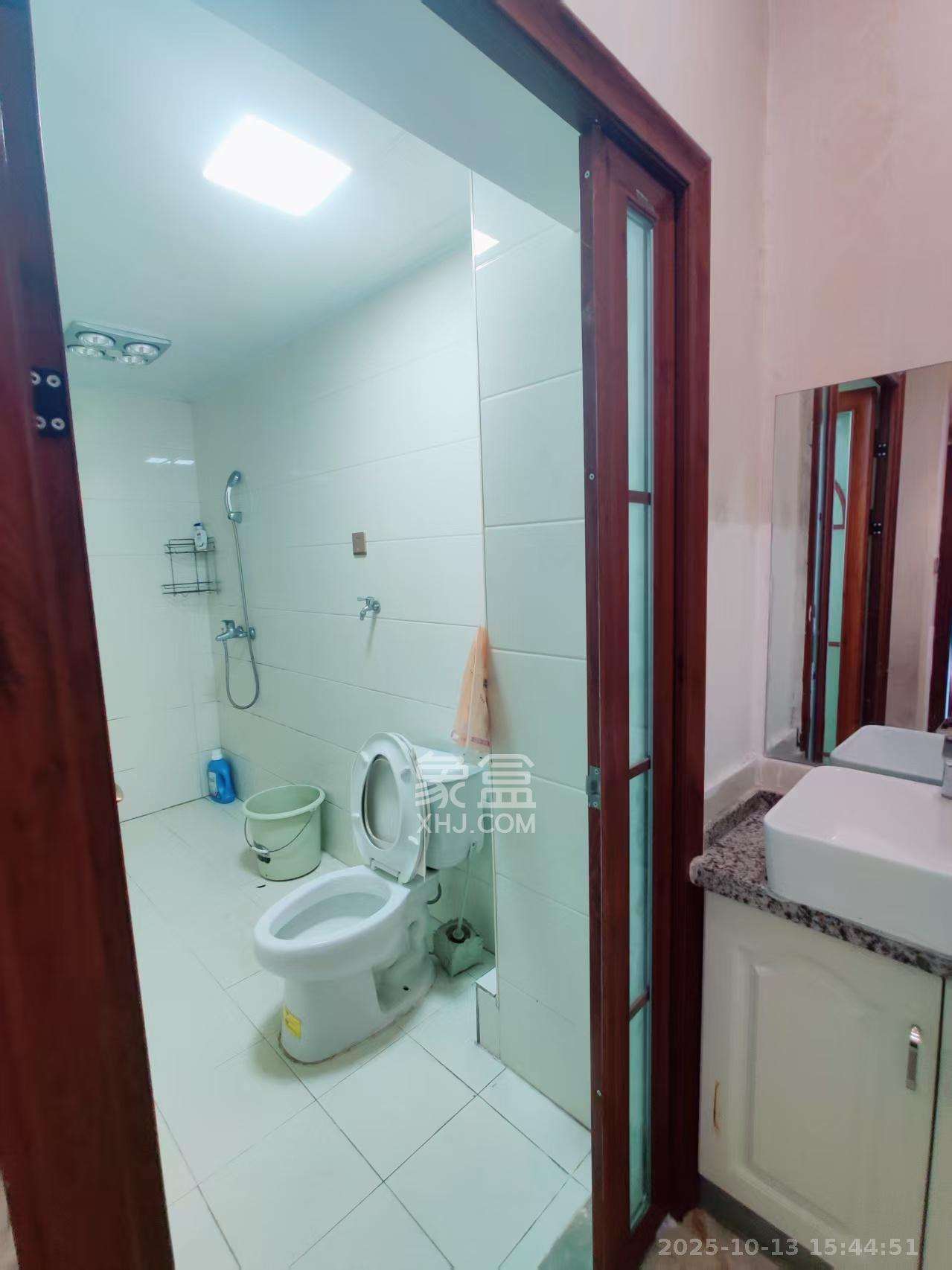 龙湖湘风原著（龙湖湘风星城）  6室3厅3卫    5500.0元/月室内图