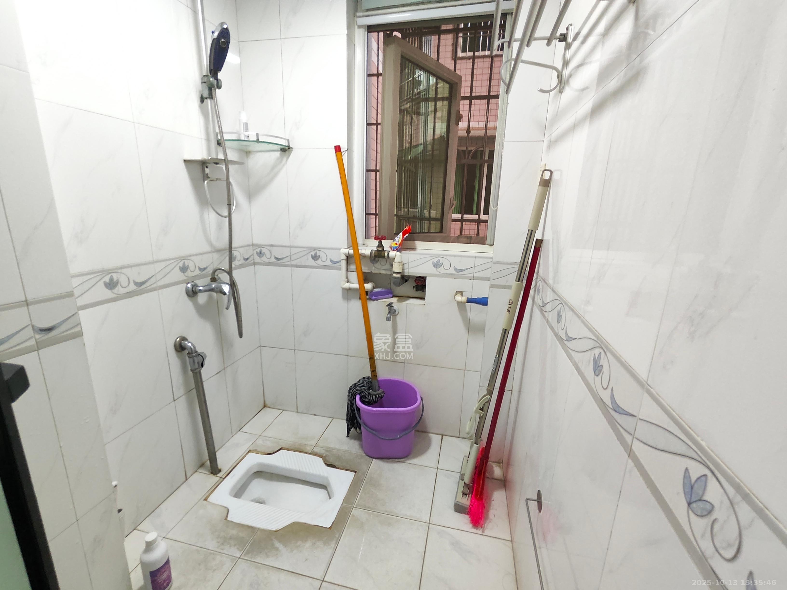 金蕾苑  3室2厅2卫    2600.0元/月室内图