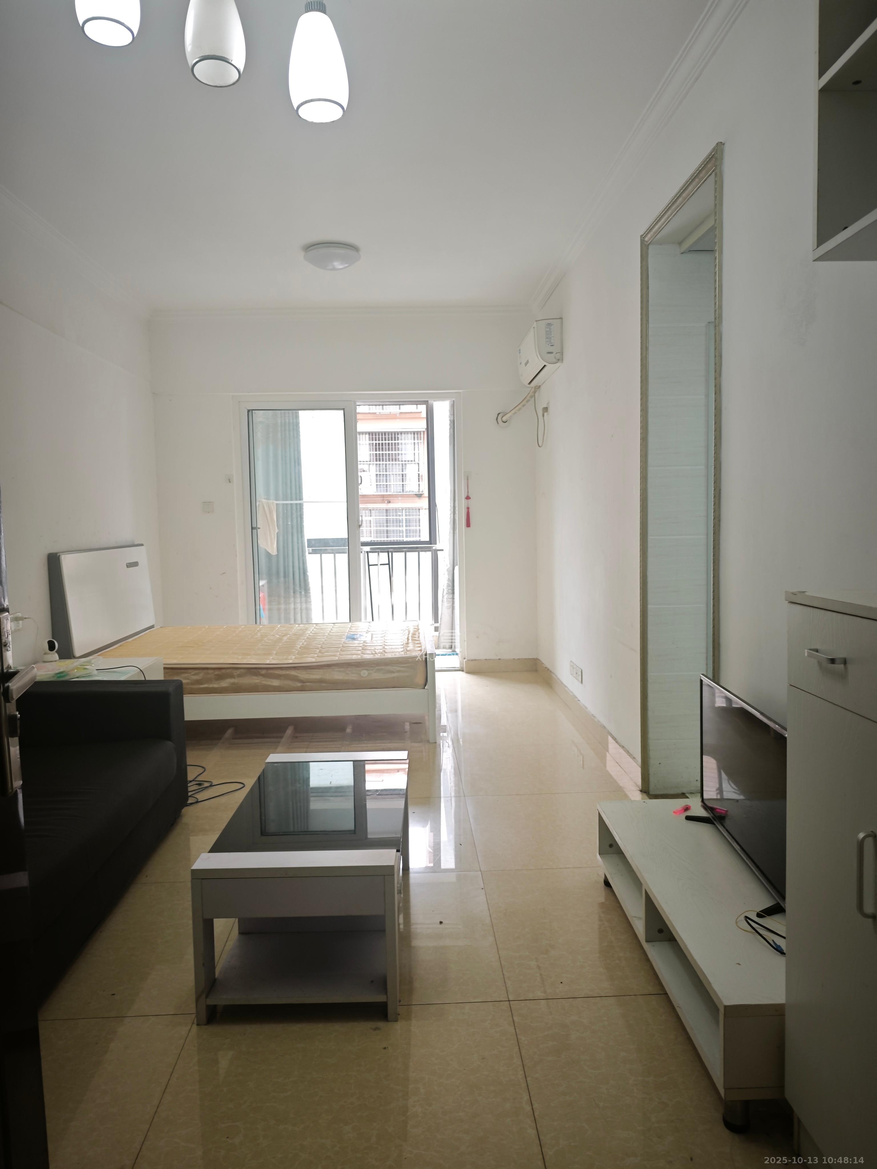 爵士湘 1室1厅1卫 1150.0元/月 爵士湘 1室1厅1卫 1150.0元/月室内图