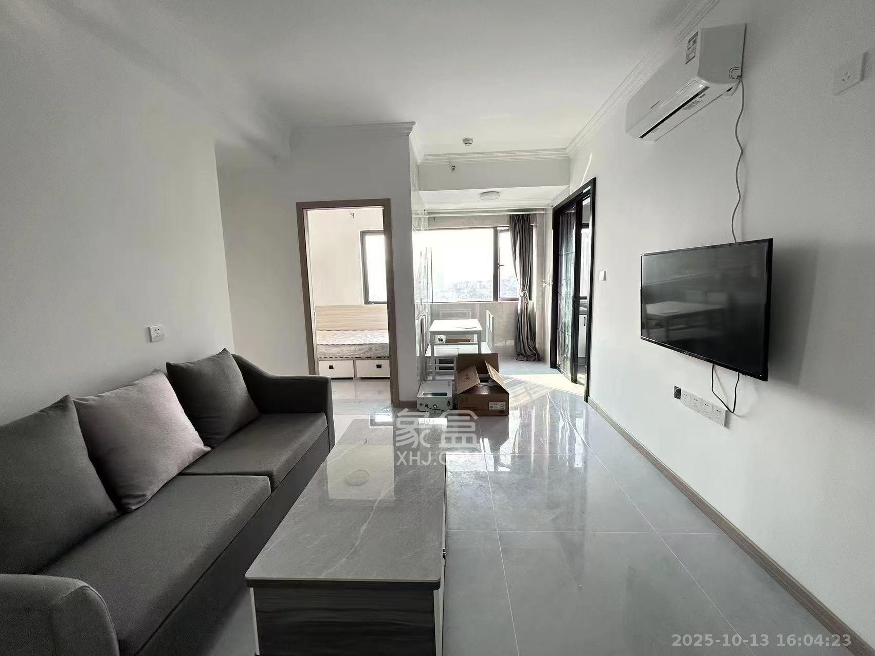 潇湘名城(新里程潇湘名城)  2室1厅1卫    2200.0元/月 潇湘名城(新里程潇湘名城)  2室1厅1卫    2200.0元/月