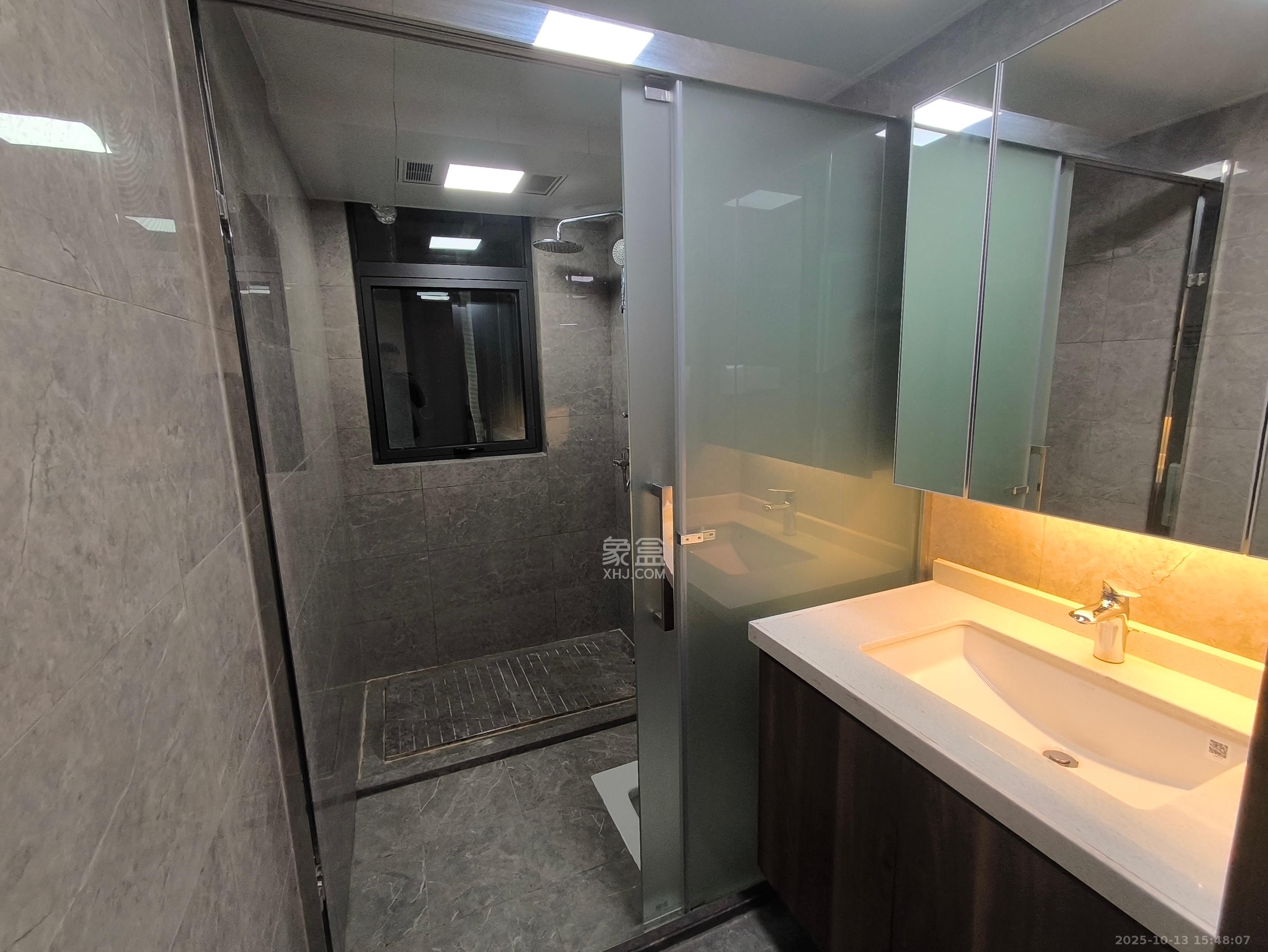 长沙万境潇湘 3室2厅2卫 2800.0元/月 长沙万境潇湘 3室2厅2卫 2800.0元/月室内图