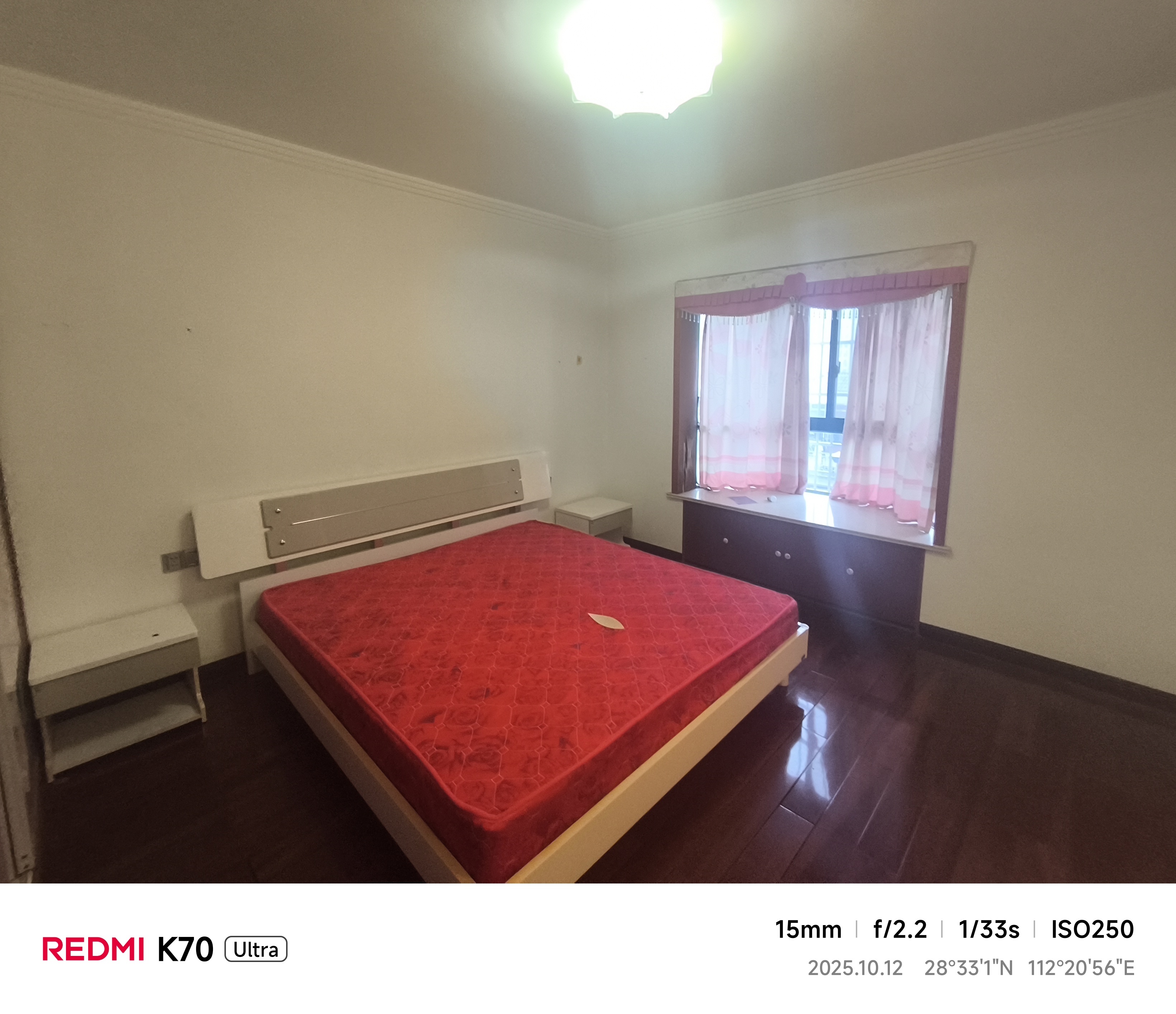 上城世家  3室2厅2卫    2200.0元/月室内图