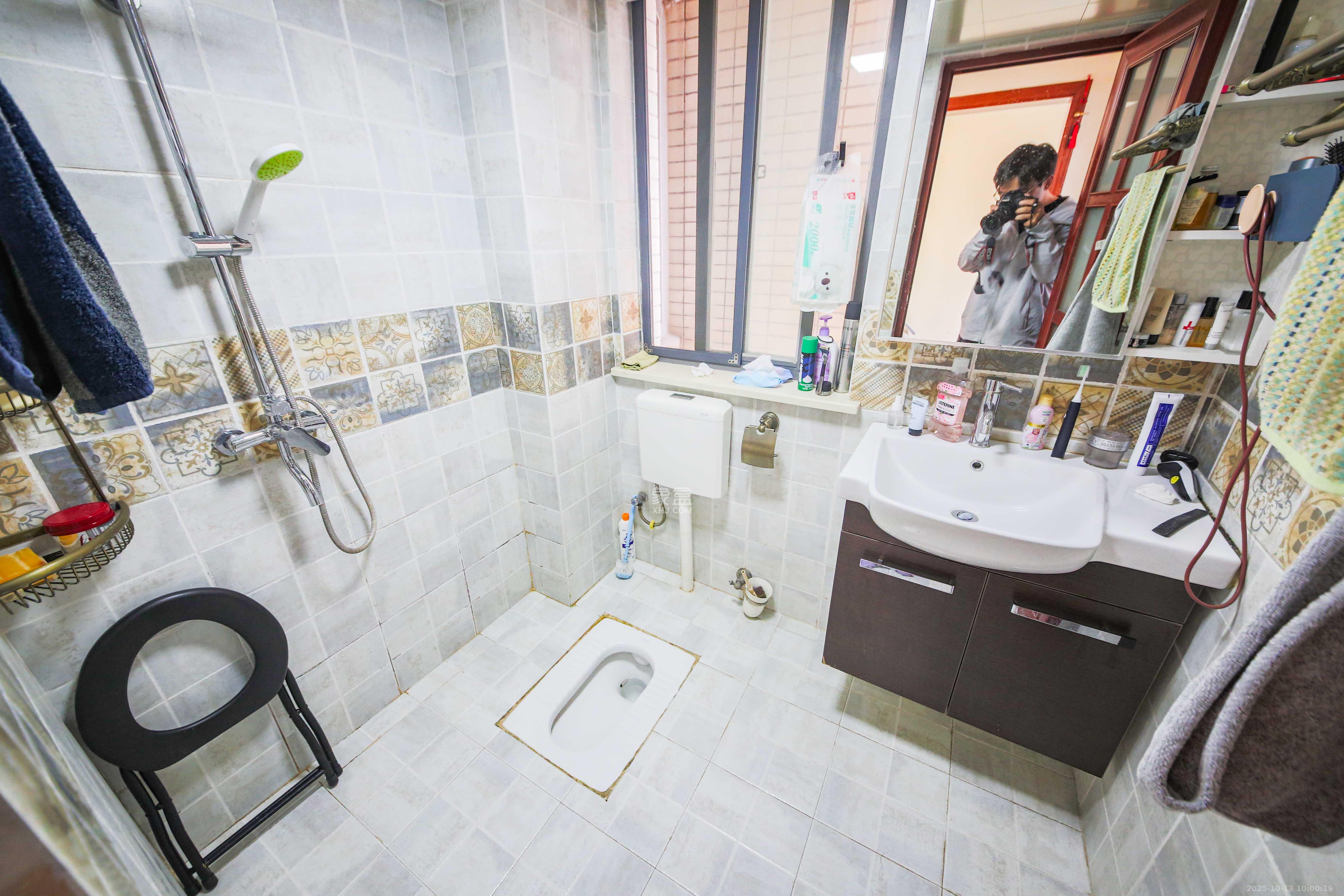 鑫远湘府华城  3室2厅2卫    125.0万卫生间