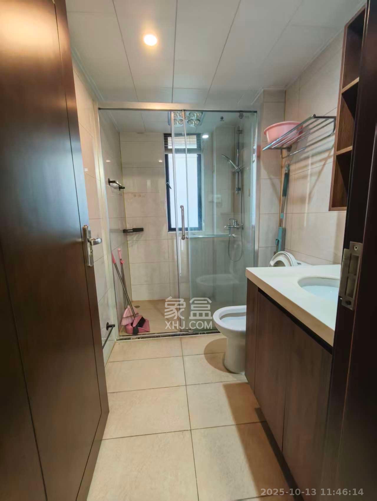 珠江东方明珠(新地东方明珠)三期 3室2厅2卫 2500.0元/月 珠江东方明珠(新地东方明珠)三期 3室2厅2卫 2500.0元/月室内图