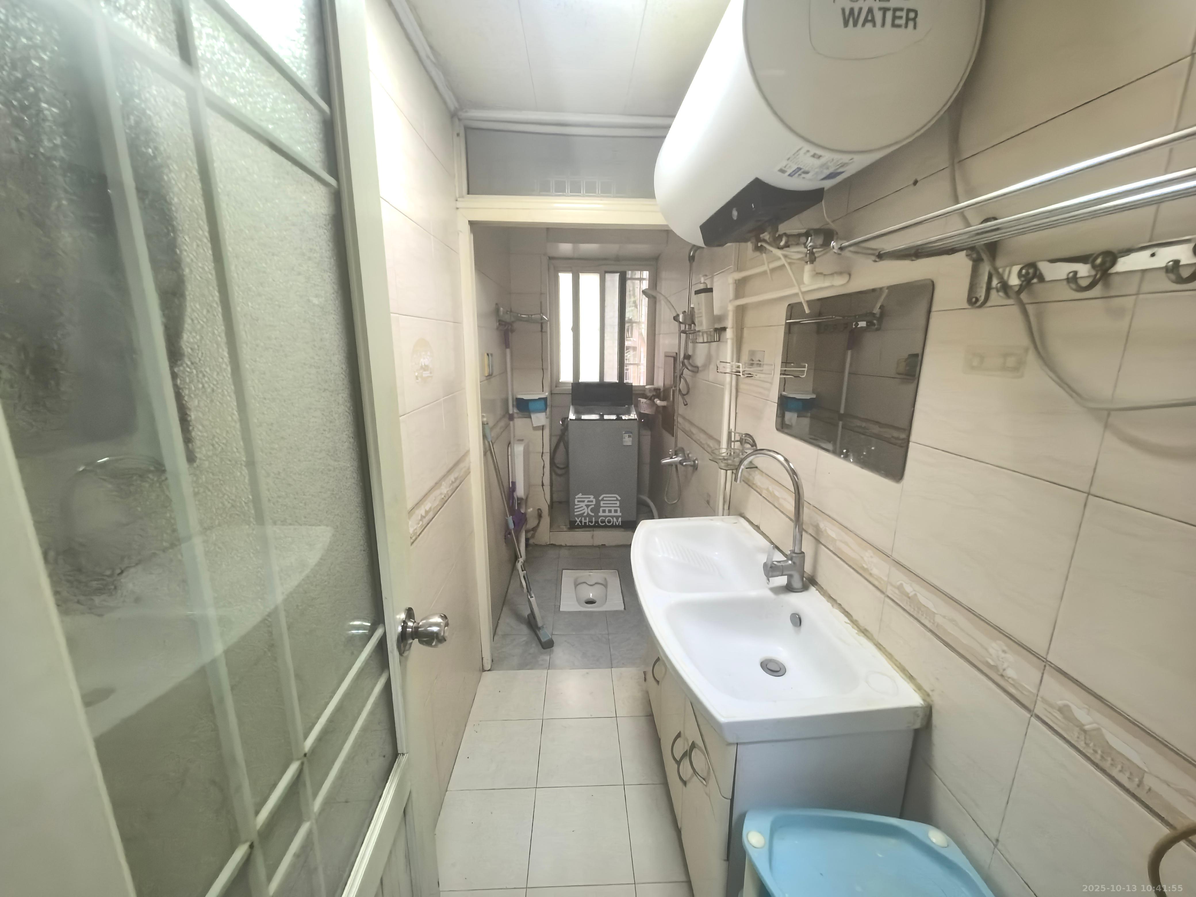 省水院宿舍 3室1厅1卫 2600.0元/月 省水院宿舍 3室1厅1卫 2600.0元/月室内图