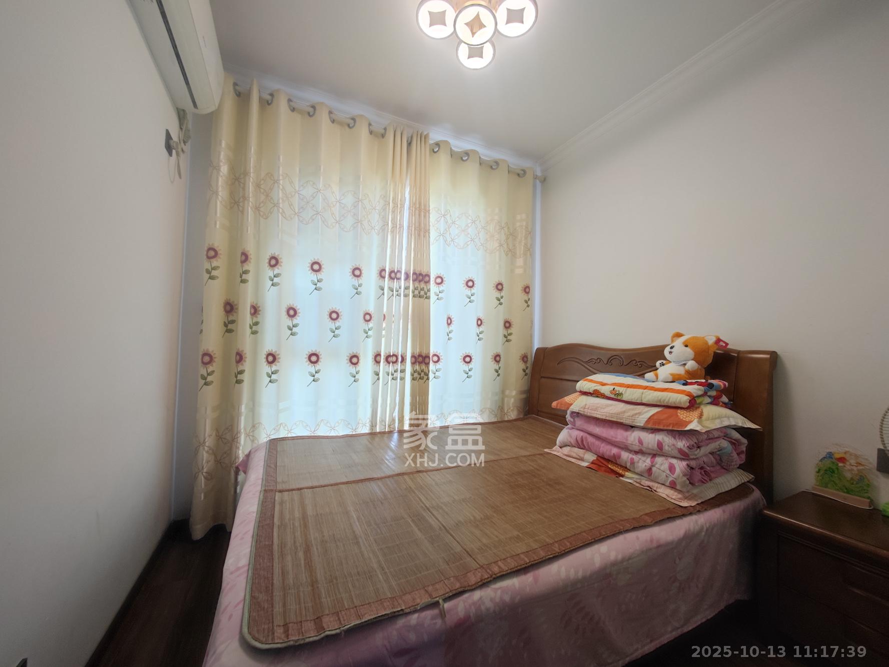 卓越蔚蓝城邦 3室2厅2卫 90.0万 卓越蔚蓝城邦 3室2厅2卫 90.0万卧室