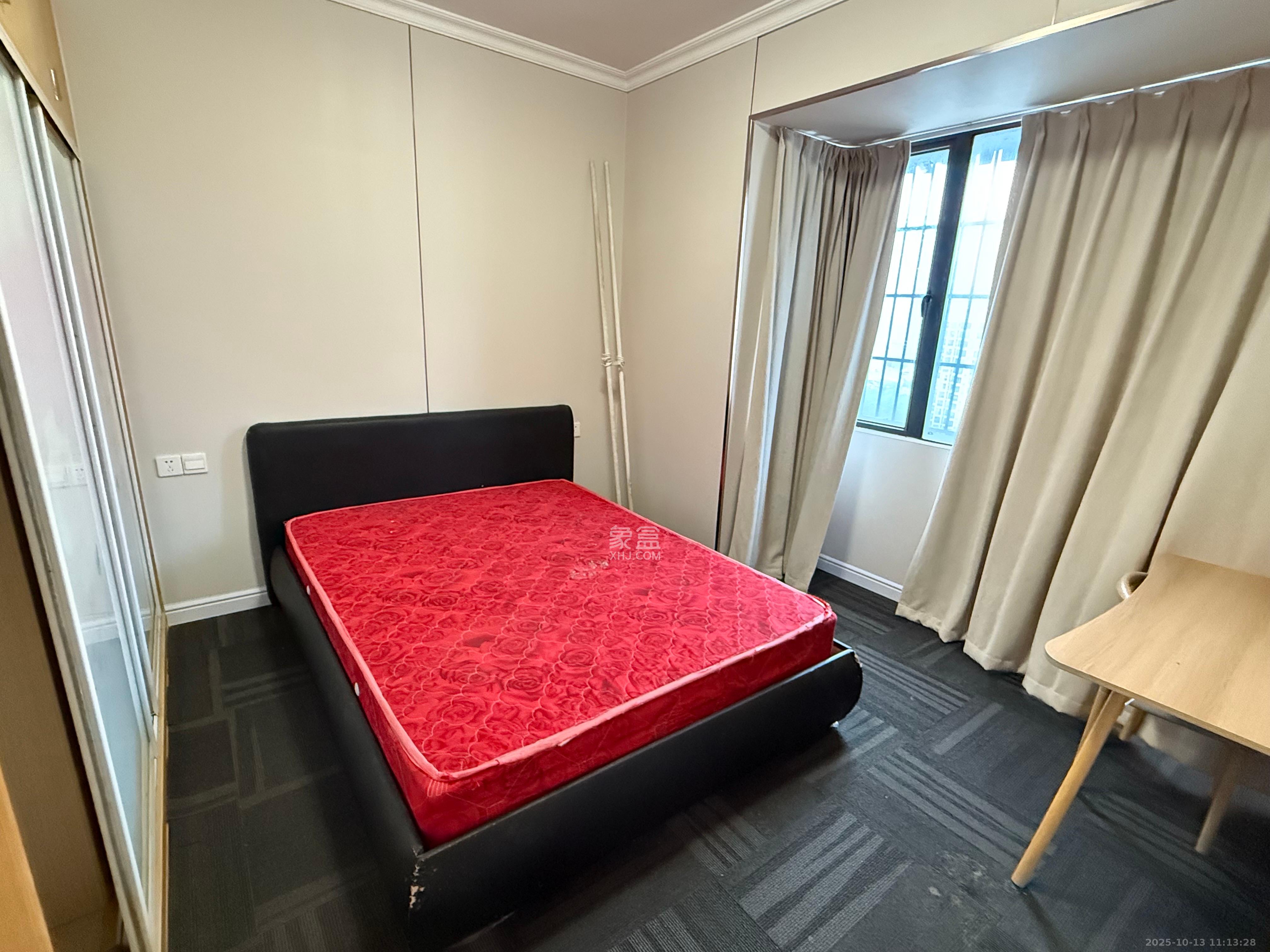 融圣国际  2室2厅1卫    2700.0元/月 融圣国际  2室2厅1卫    2700.0元/月室内图