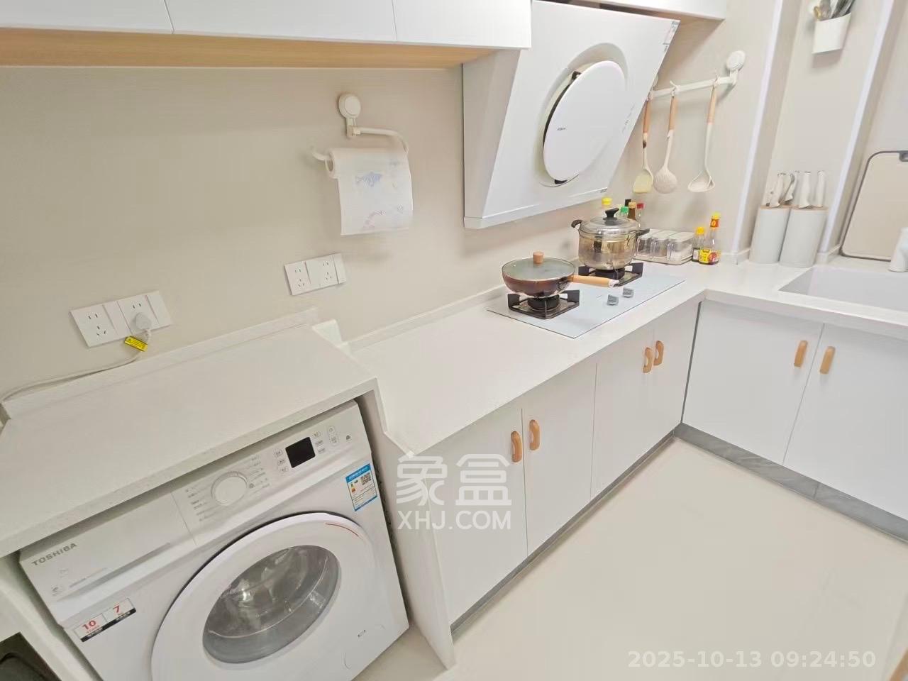 中国铁建湘语梅溪  2室1厅1卫    2400.0元/月室内图
