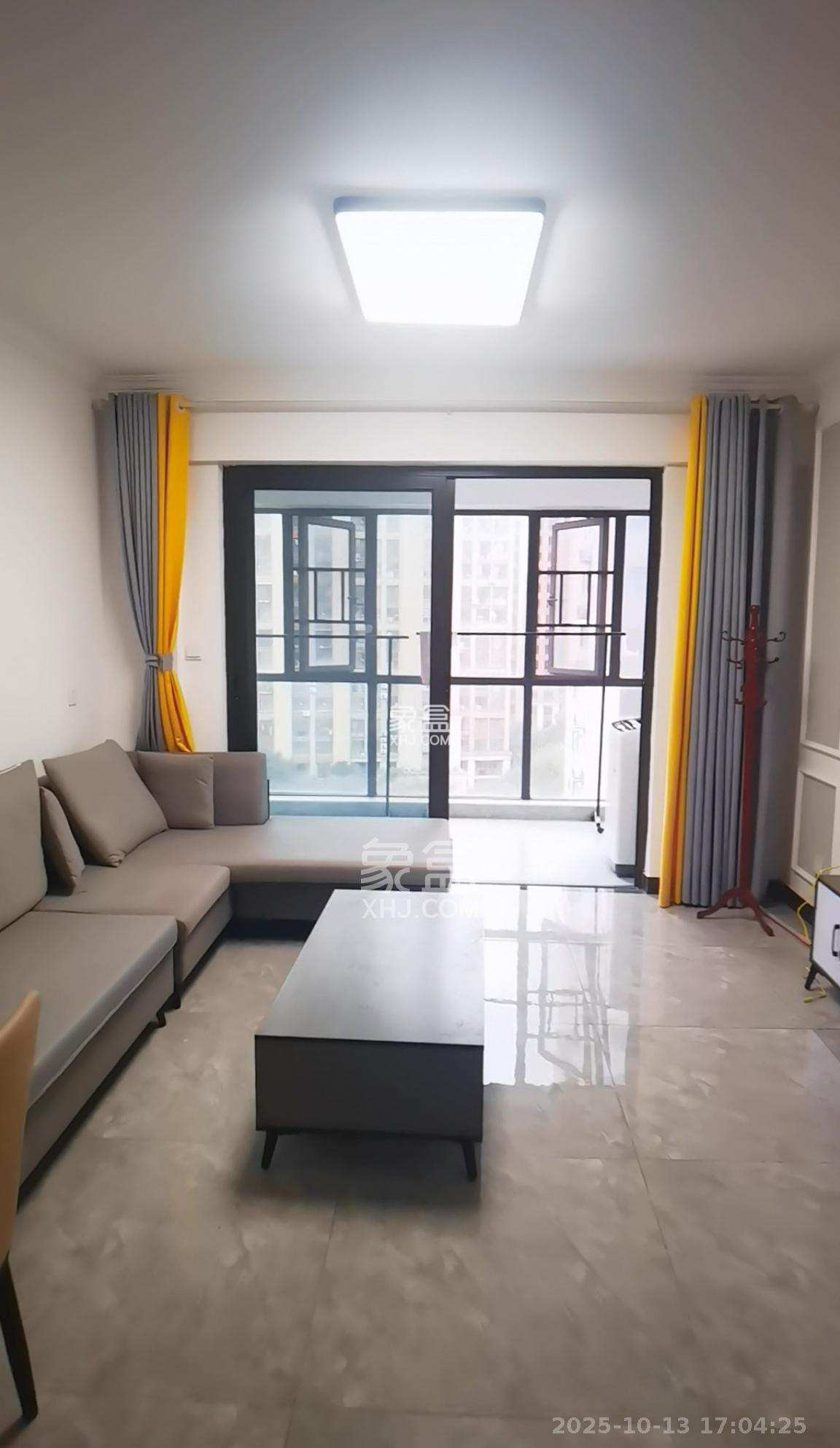 嘉福长安郡(融信澜悦、嘉福好美家园) 3室1厅1卫 2400.0元/月 嘉福长安郡(融信澜悦、嘉福好美家园) 3室1厅1卫 2400.0元/月室内图