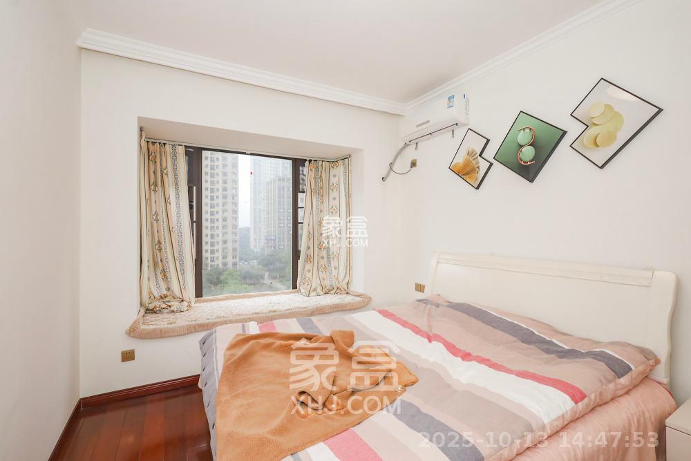 钰龙天下二期(钰龙佳园)  2室2厅1卫    2200.0元/月 钰龙天下二期(钰龙佳园)  2室2厅1卫    2200.0元/月室内图