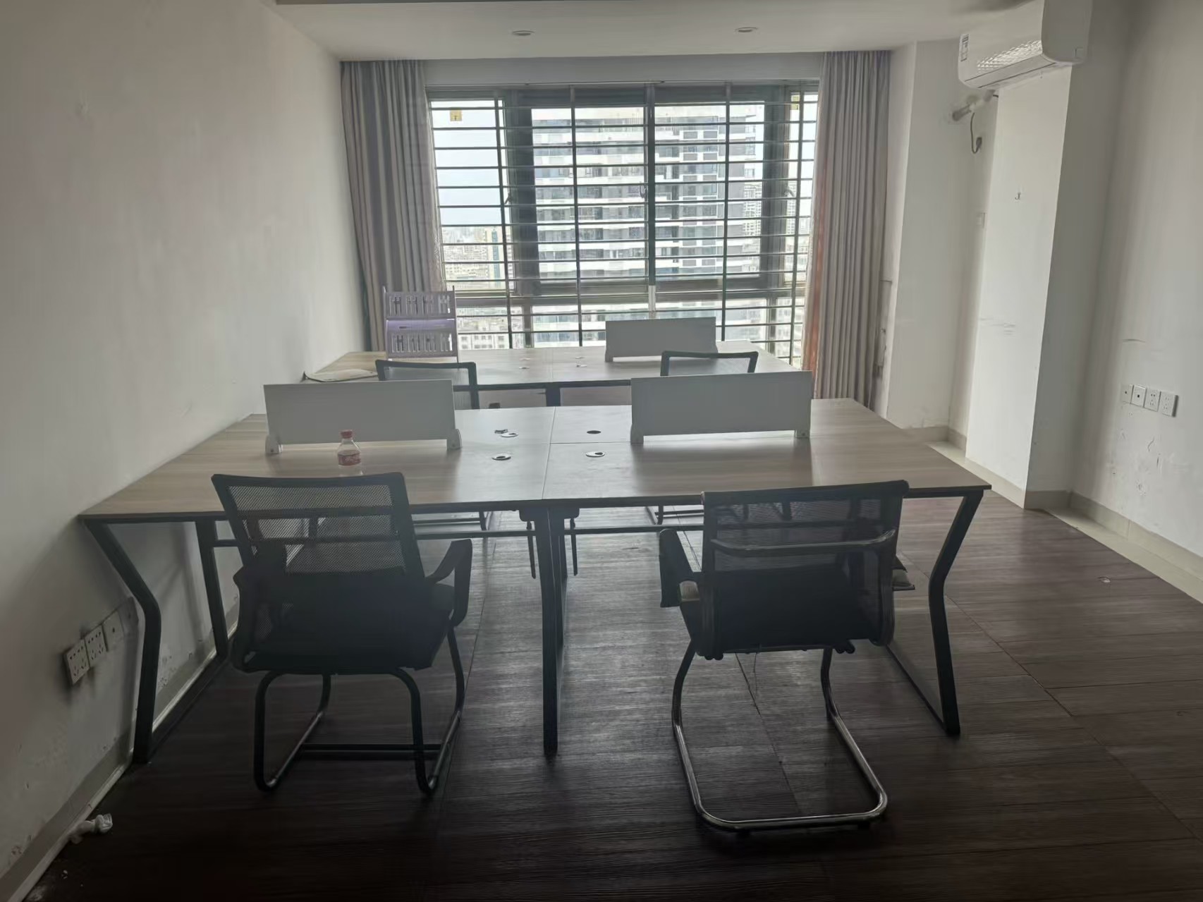 蓝天丽城 3室2厅1卫 2300.0元/月 蓝天丽城 3室2厅1卫 2300.0元/月室内图